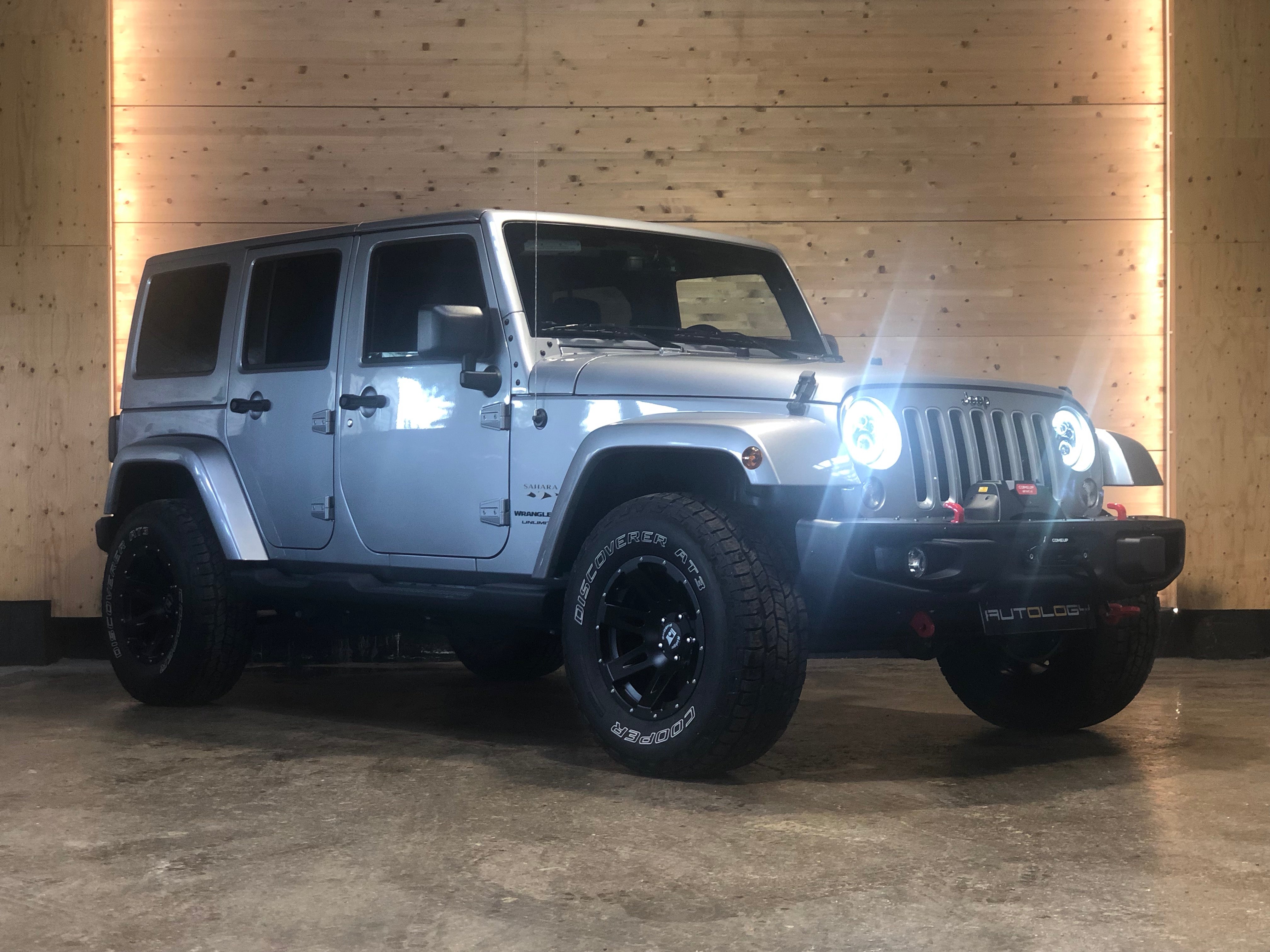 Jeep Wrangler Unlimited V6 3.6 Sahara BVA