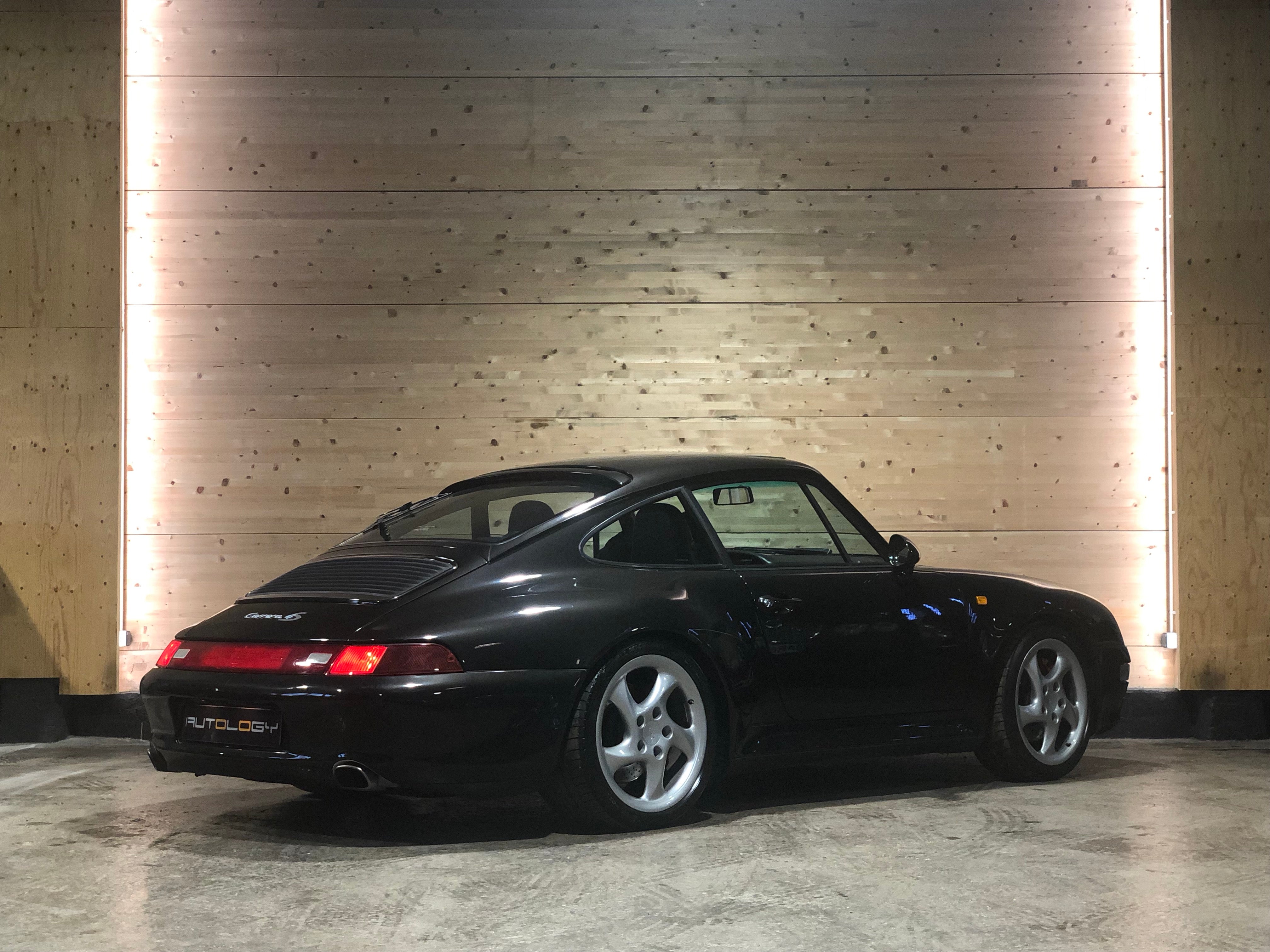 Porsche 993 Carrera 4S