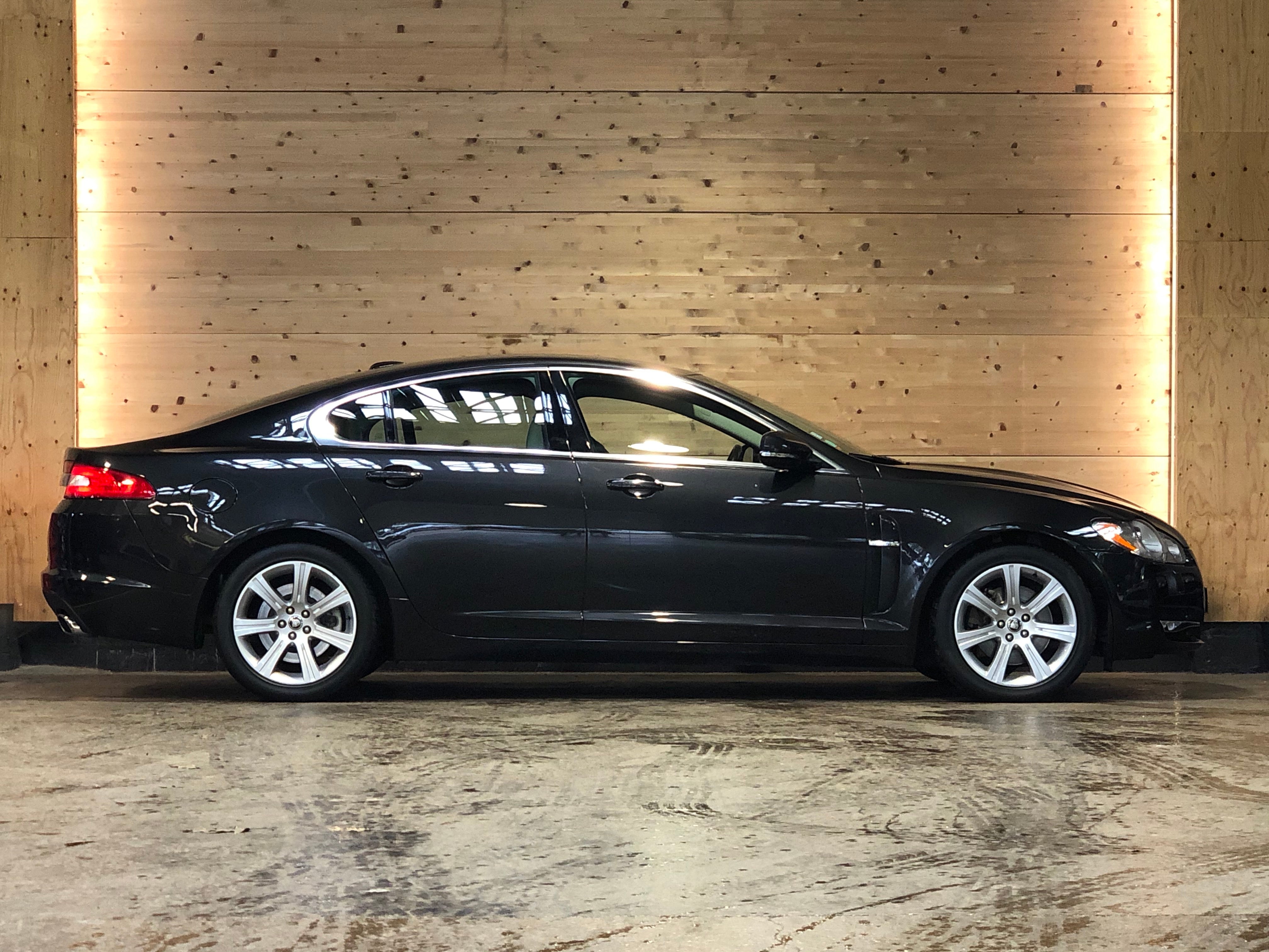 Jaguar XF 3.0d 211ch Luxe Premium
