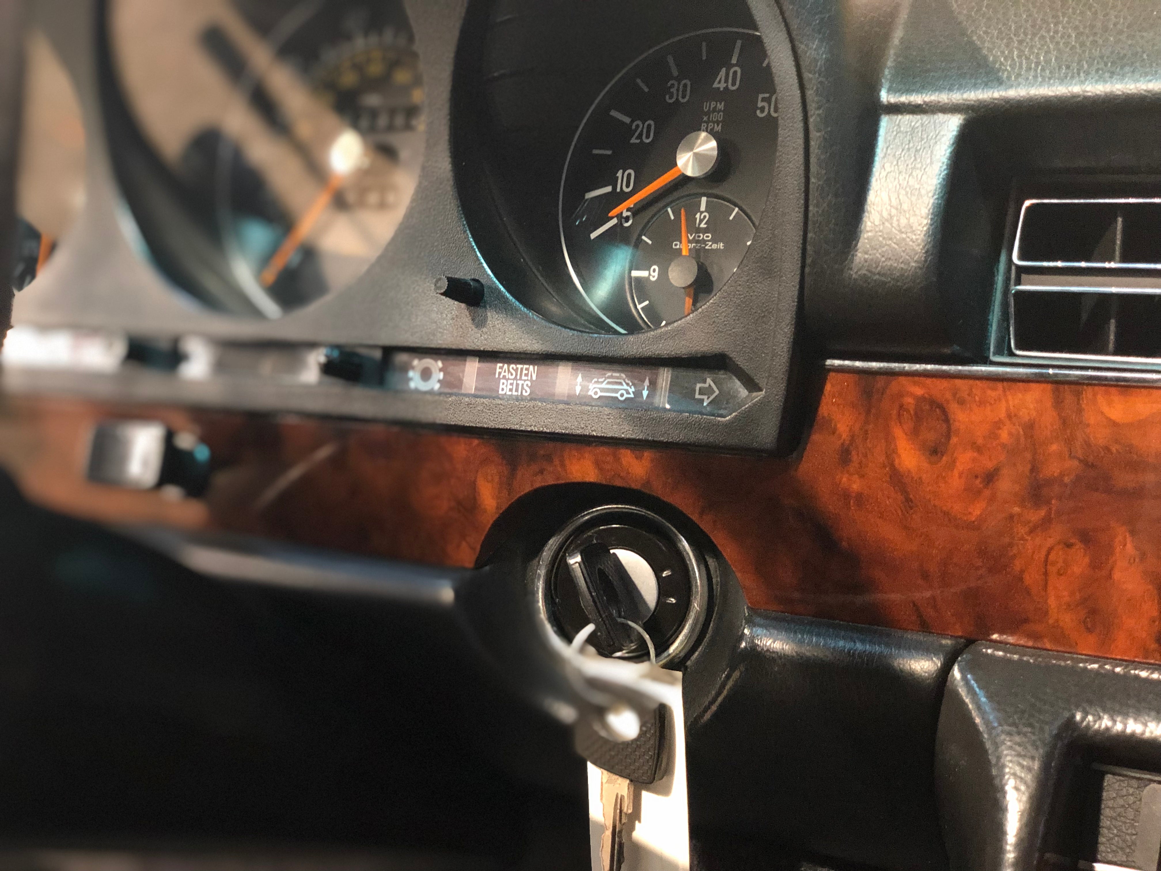 Mercedes 450 SEL 6.9