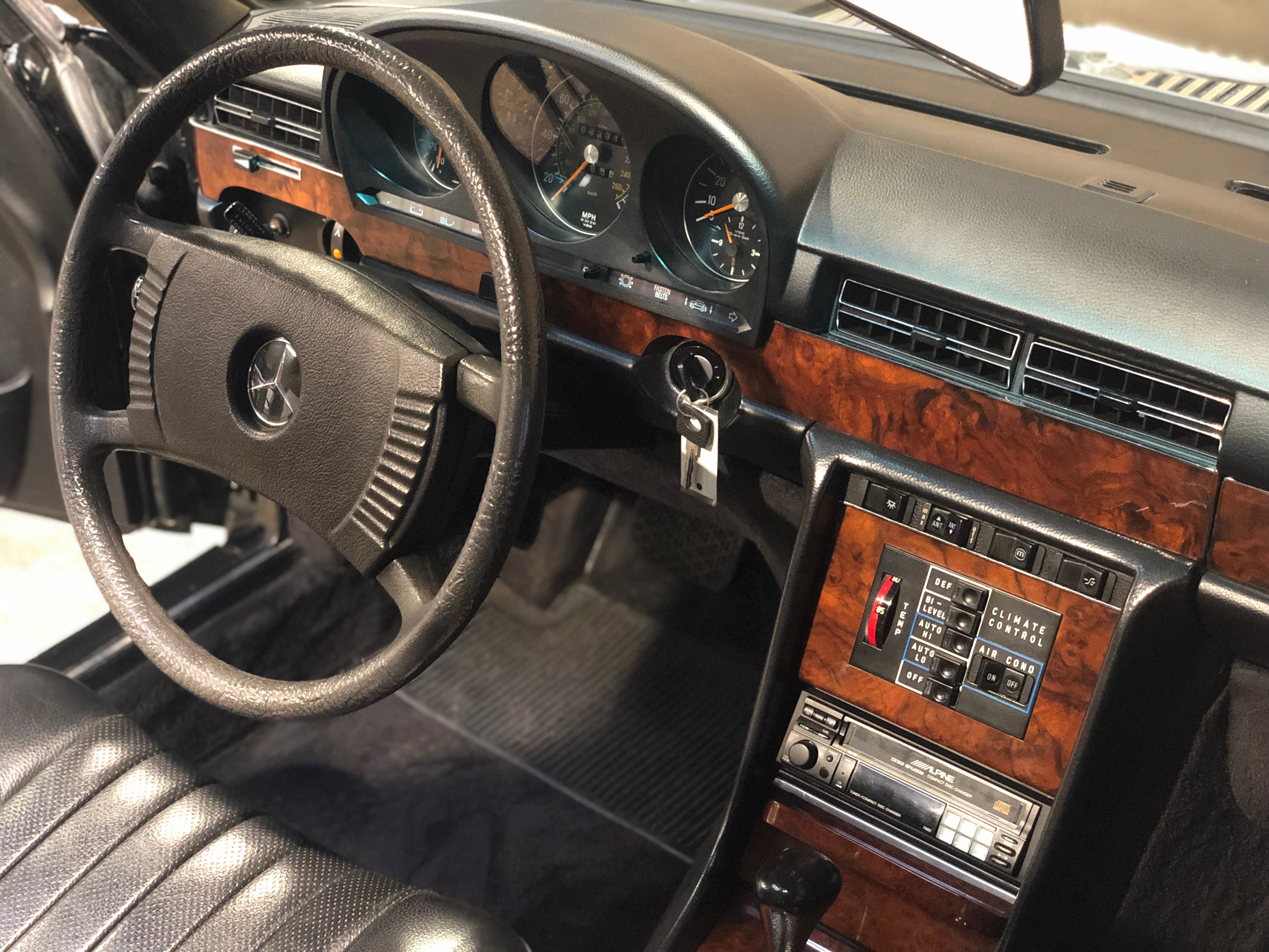 Mercedes 450 SEL 6.9
