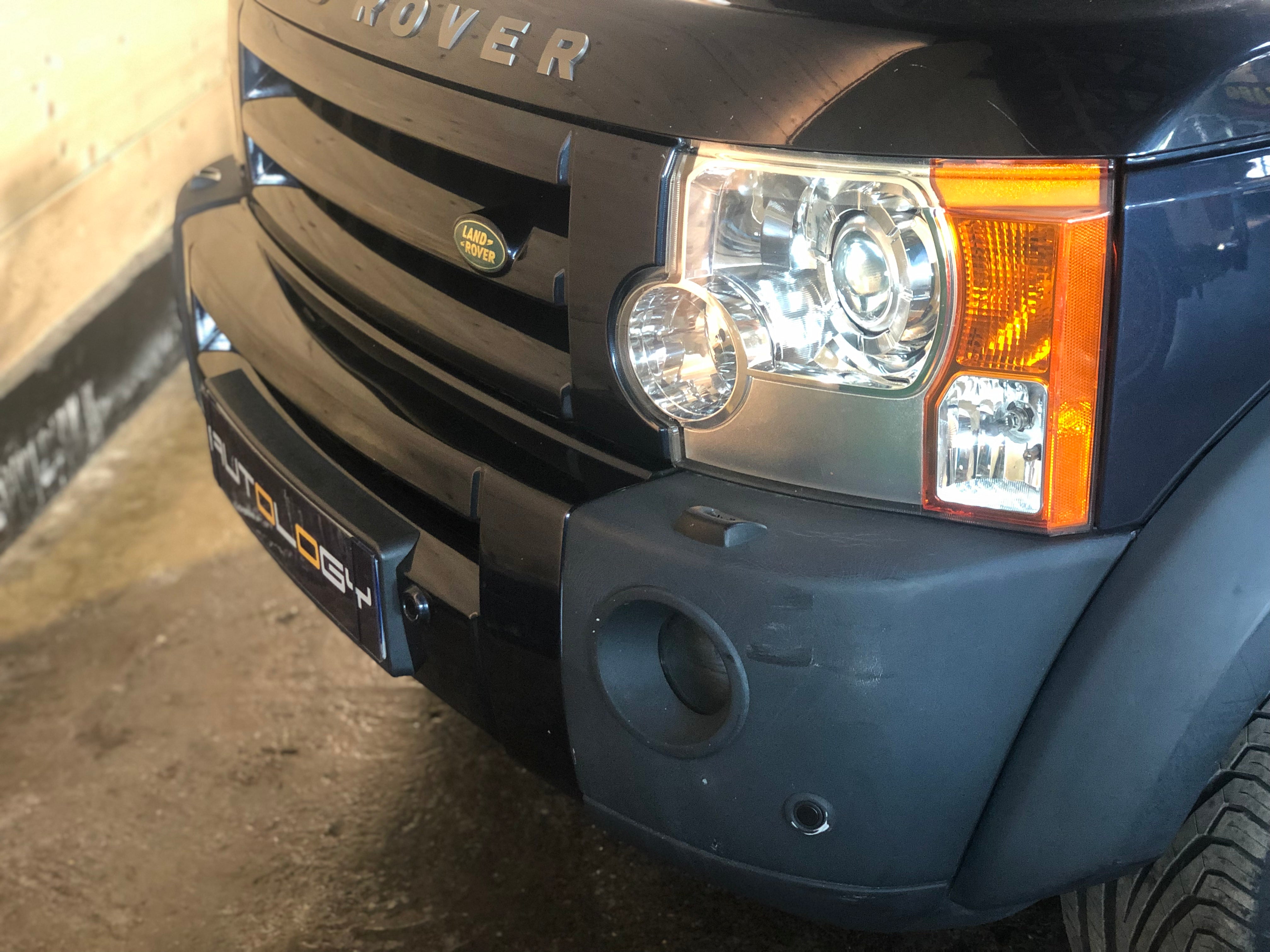 Land Rover Discovery V8 4.4 HSE 7 places