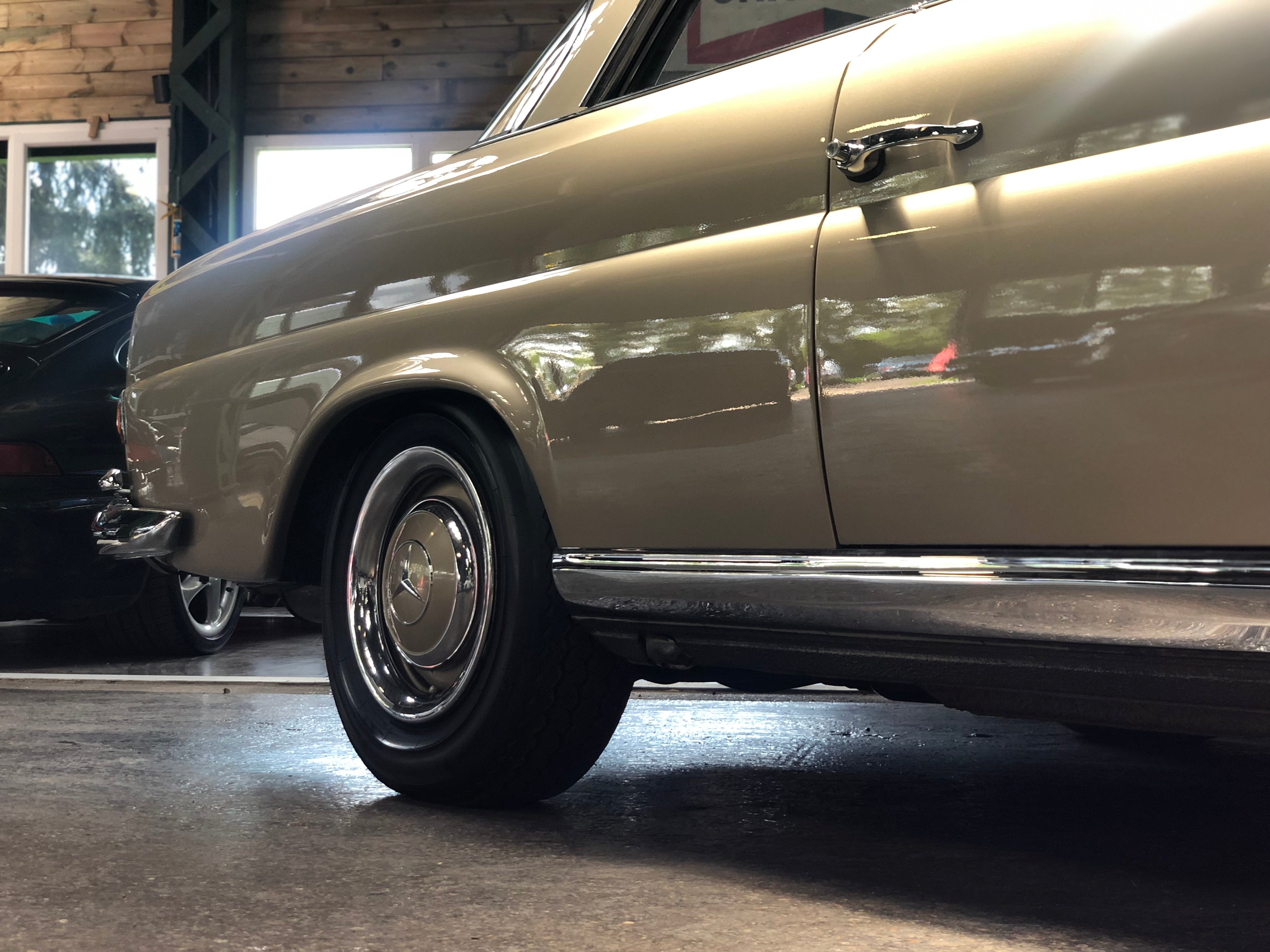 Mercedes 250 SE Coupé