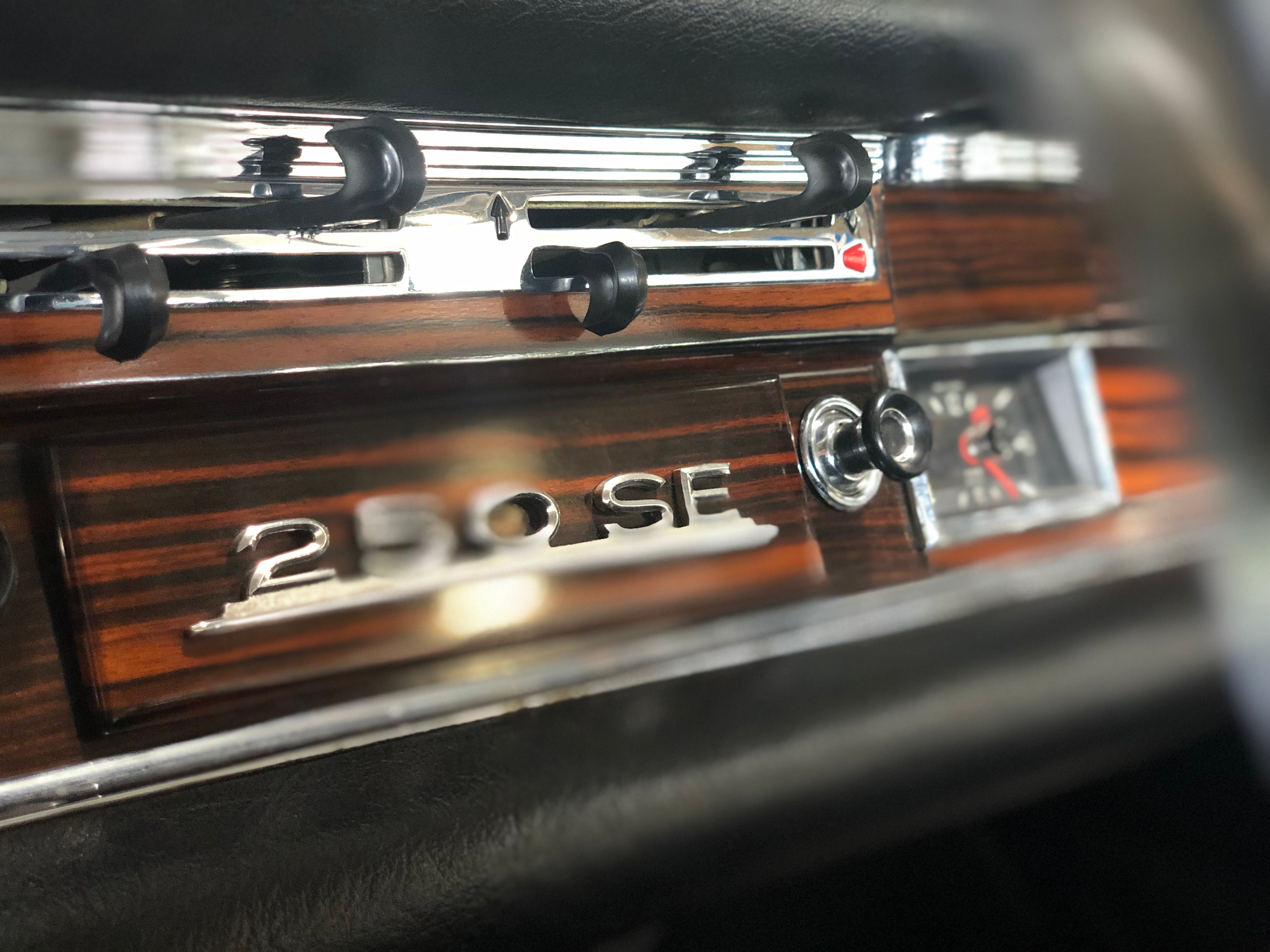 Mercedes 250 SE Coupé