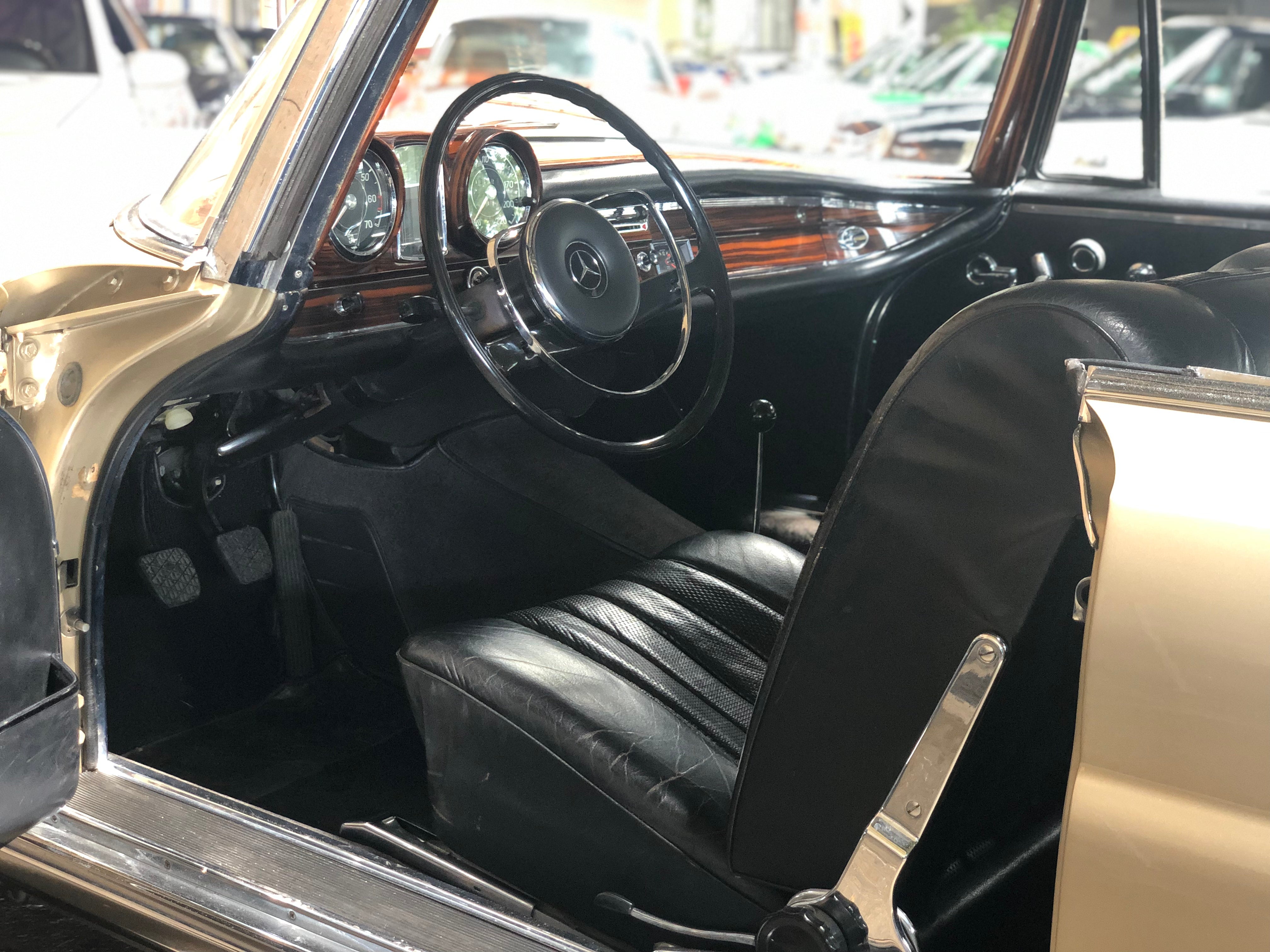 Mercedes 250 SE Coupé