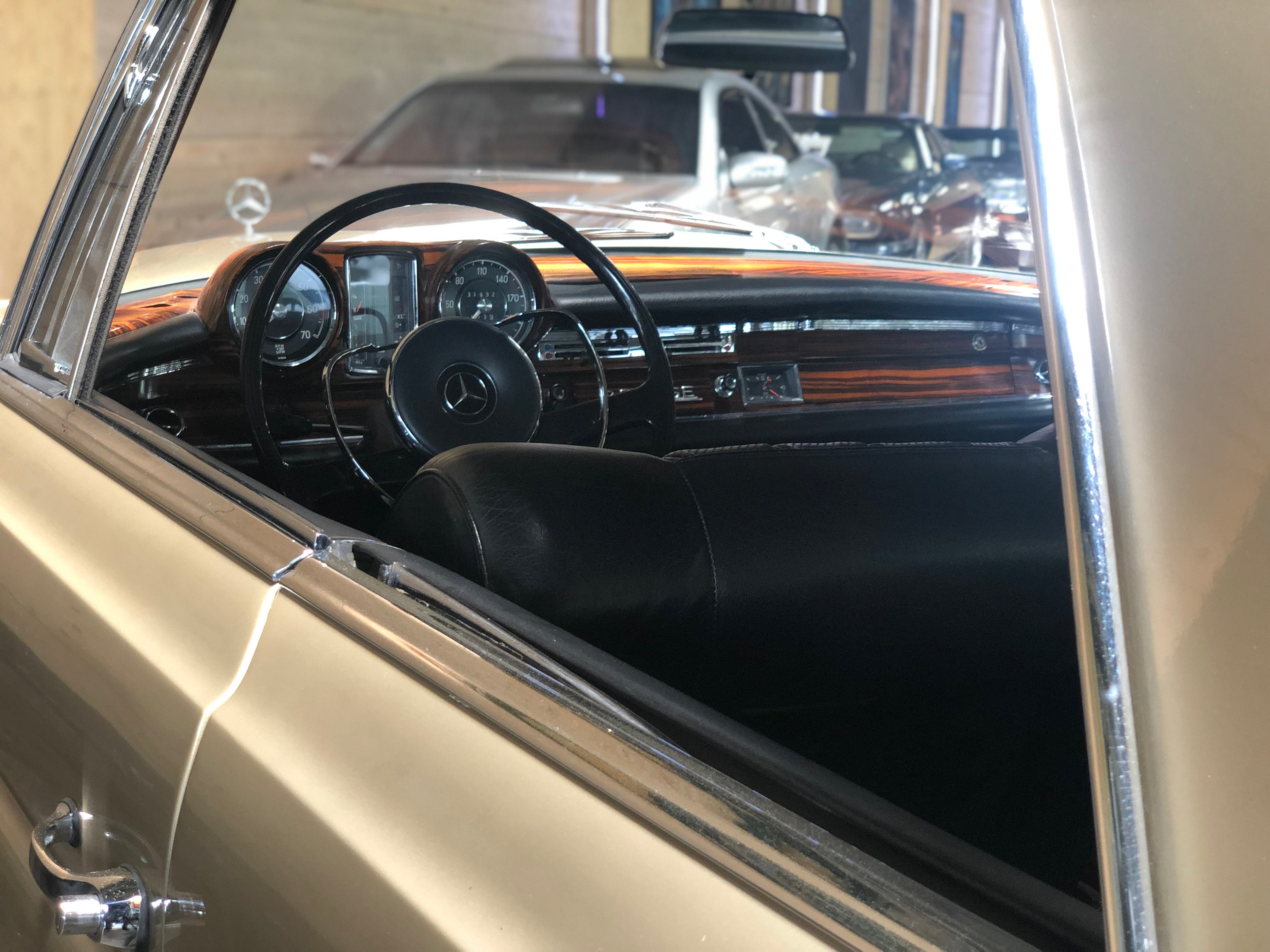 Mercedes 250 SE Coupé