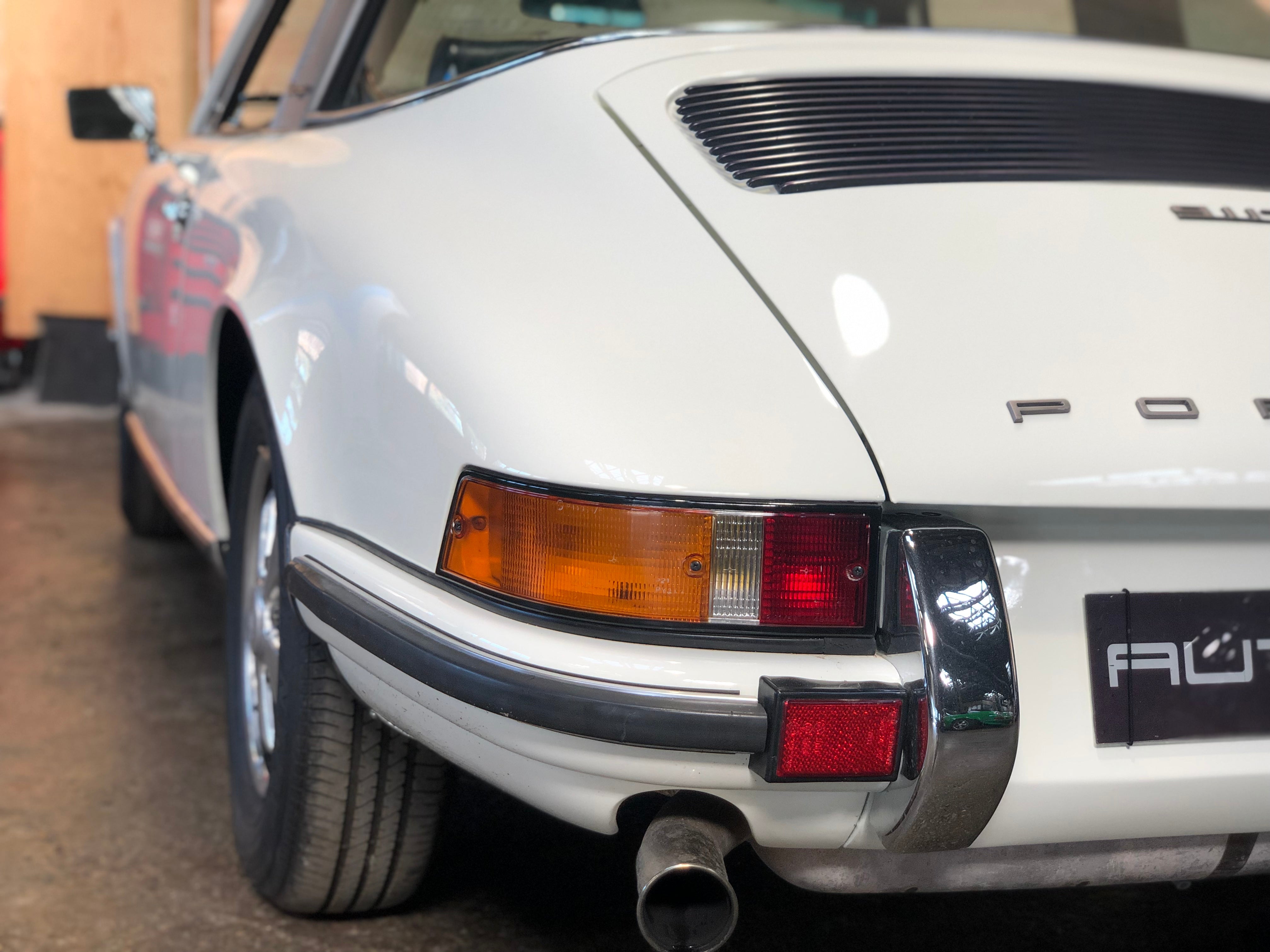 Porsche 911 2.4 T Targa