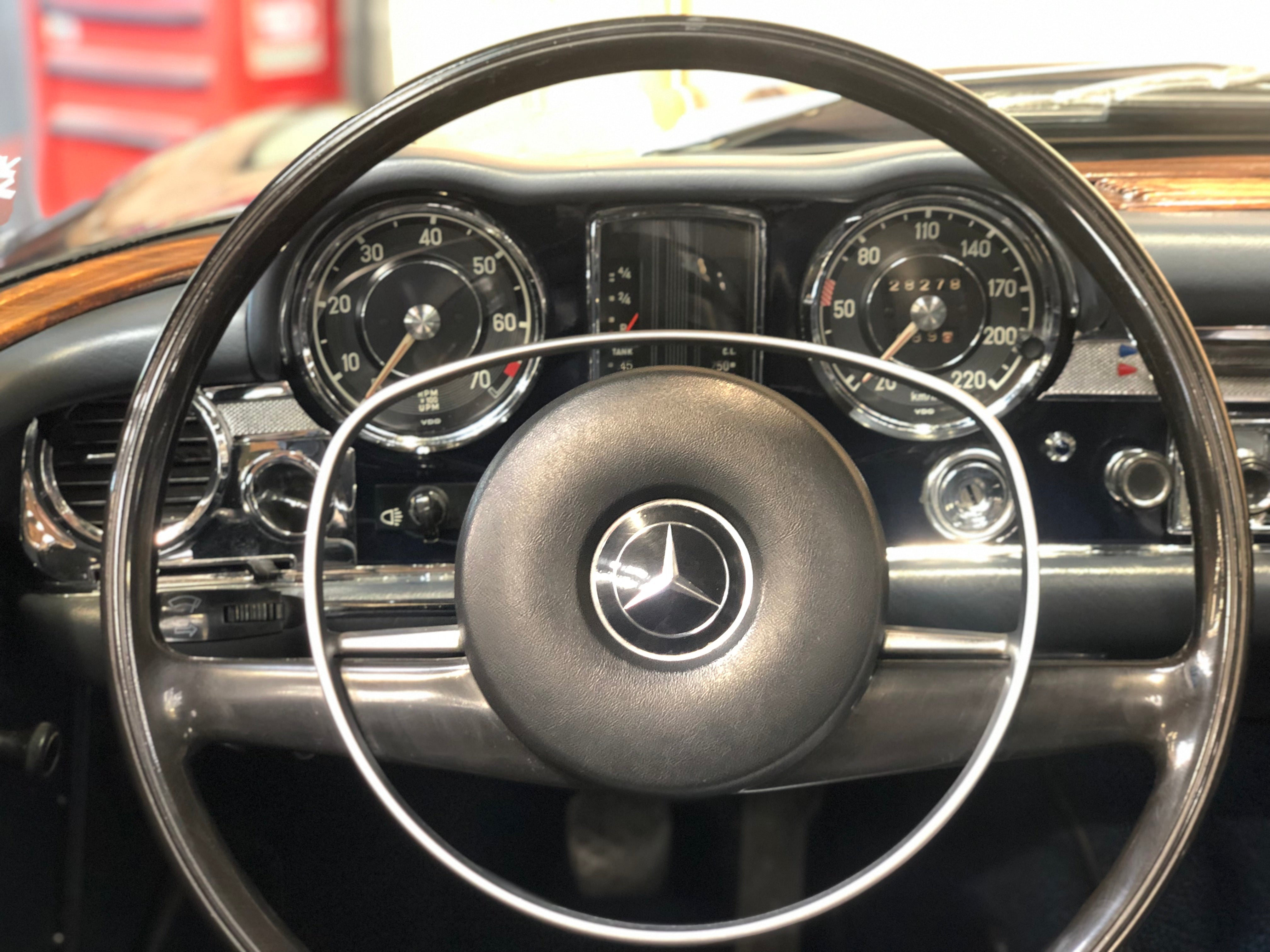 Mercedes 280 SL "Pagode" BVA