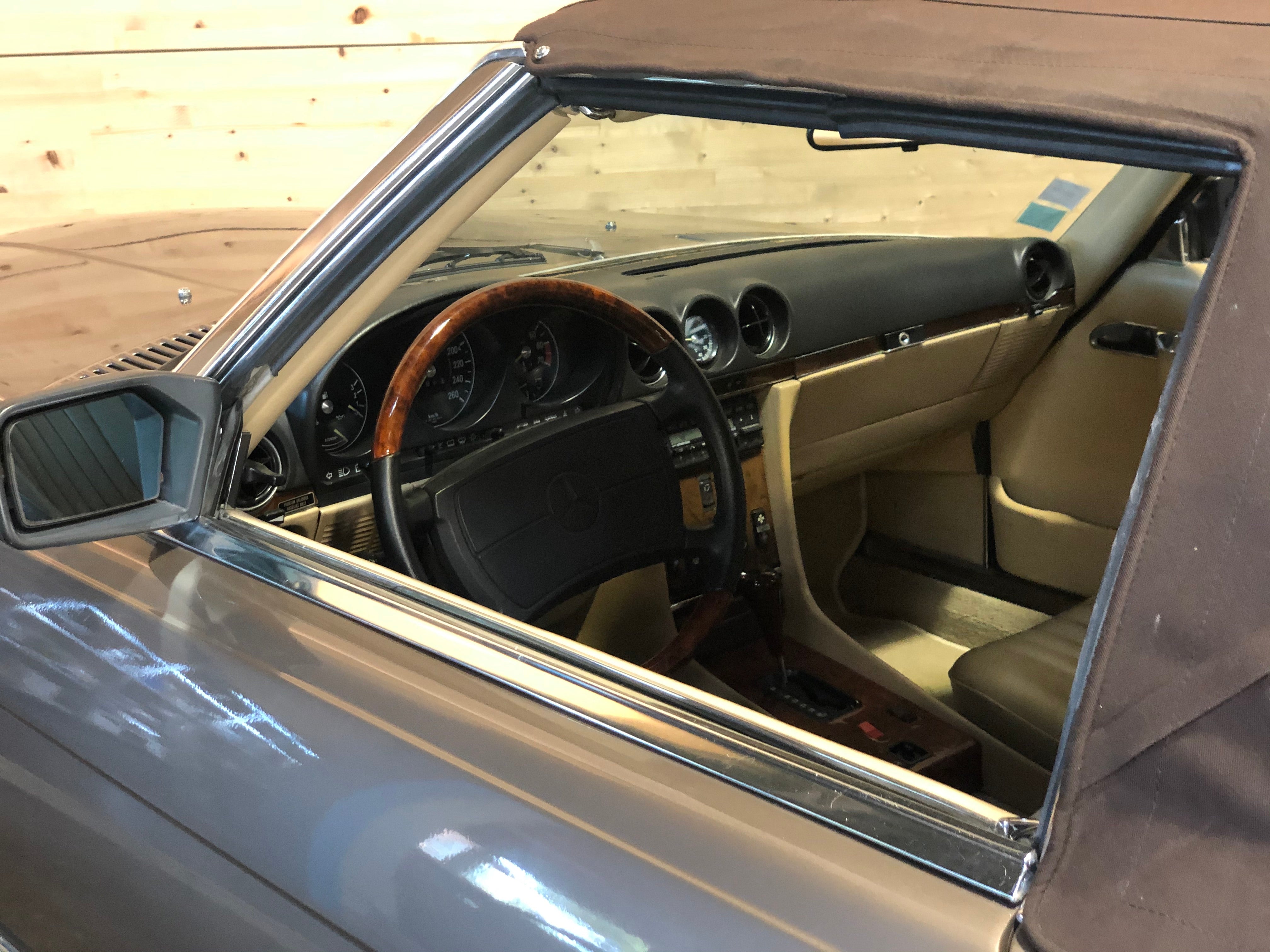 Mercedes 560 SL BVA