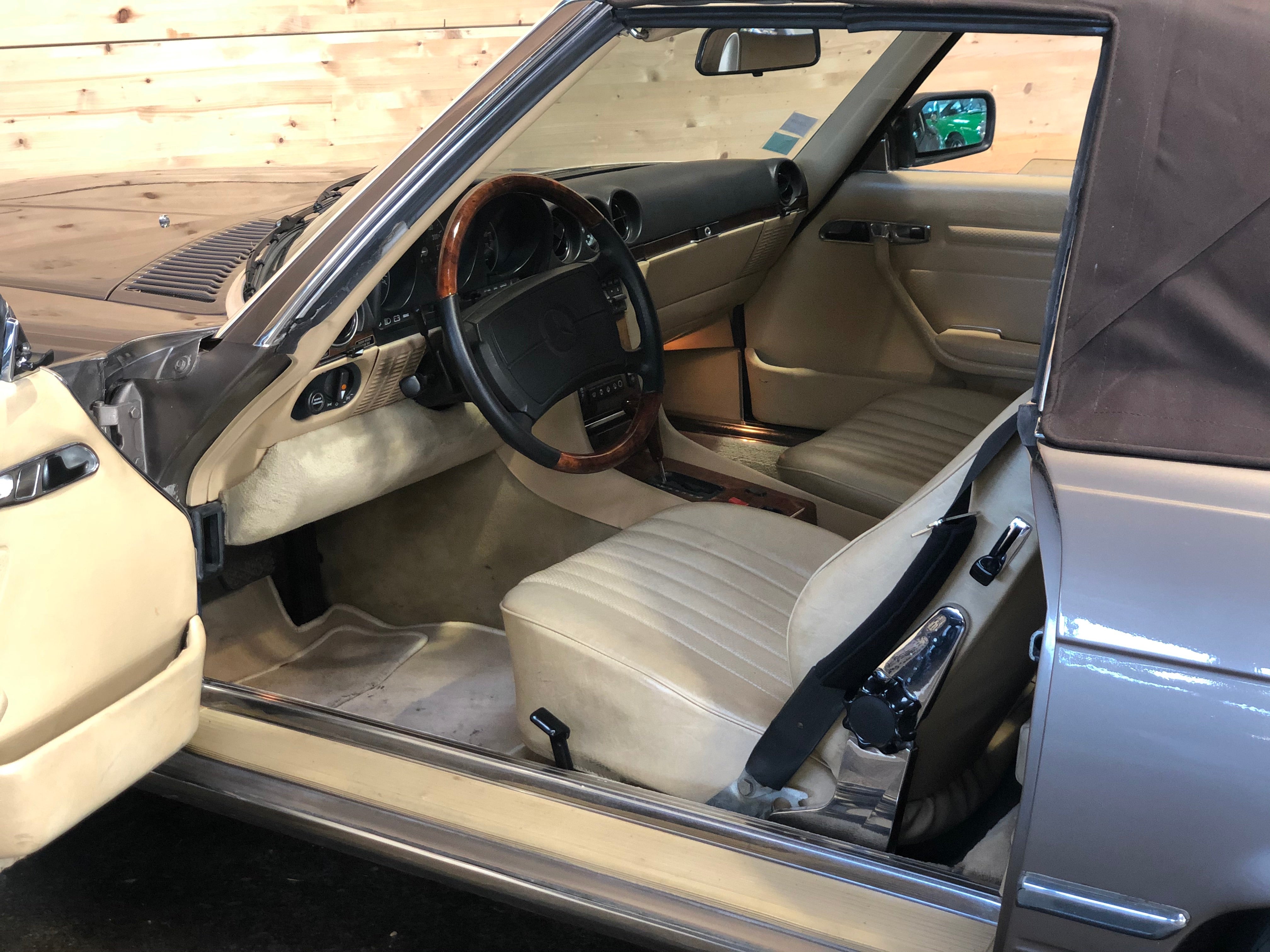Mercedes 560 SL BVA
