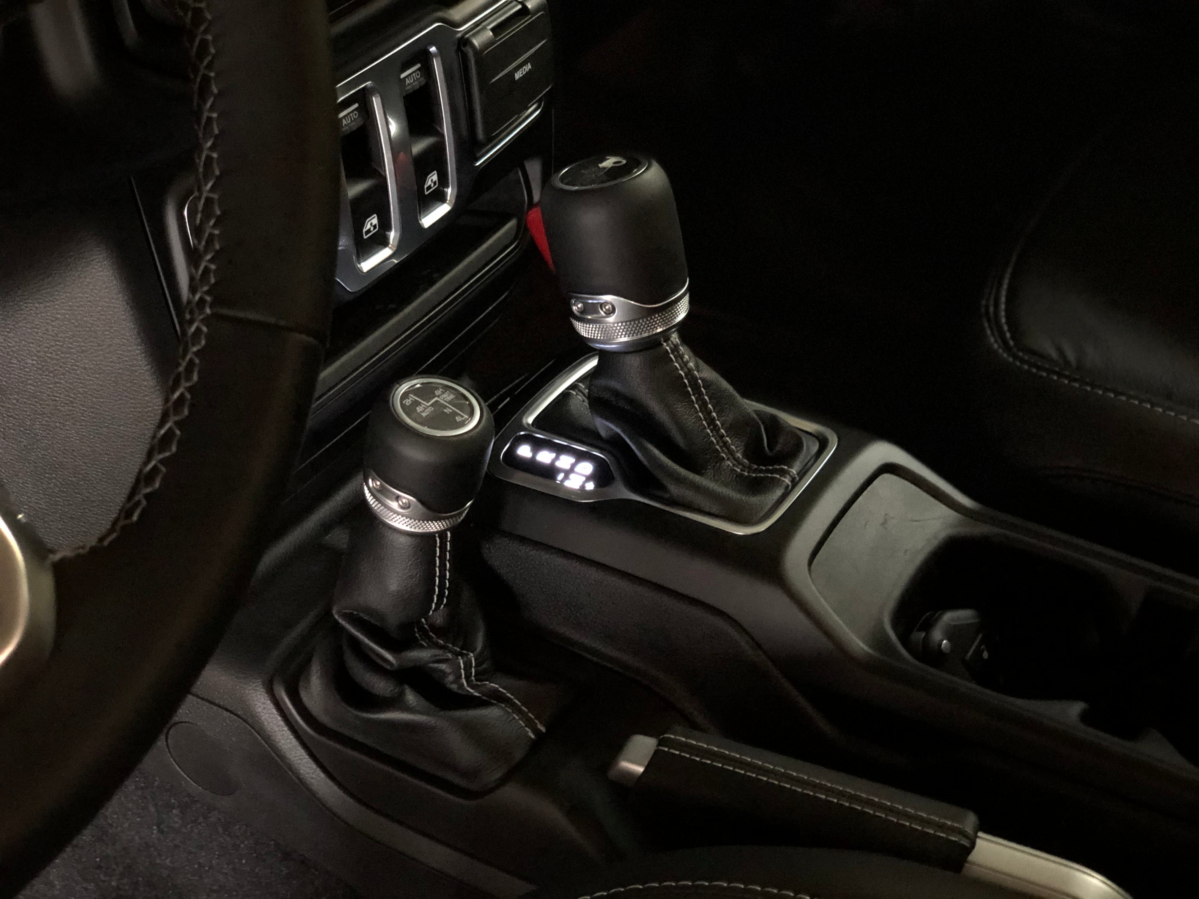 Jeep Wrangler 2.0T Sahara