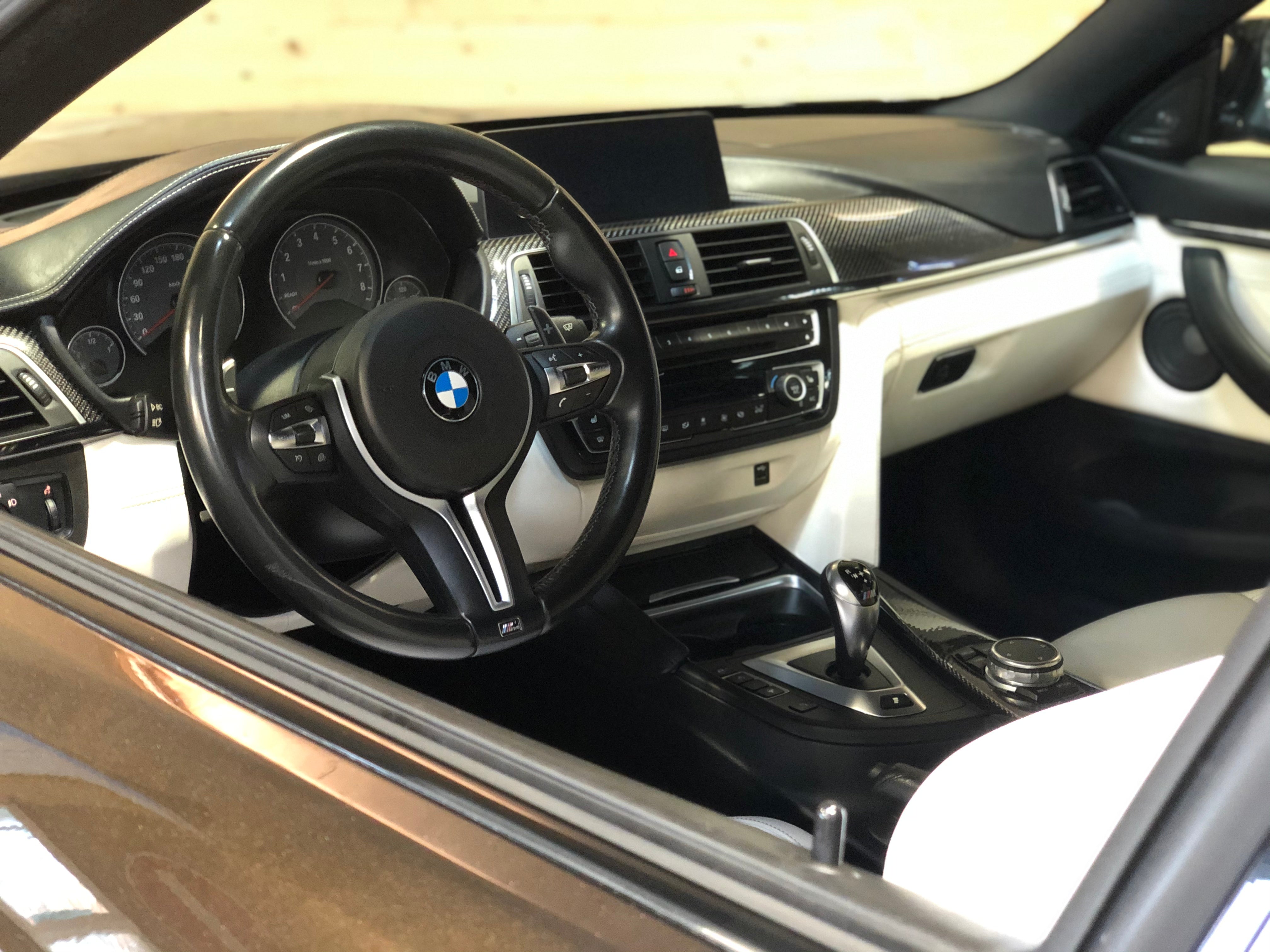 BMW M4 Coupe DKG7