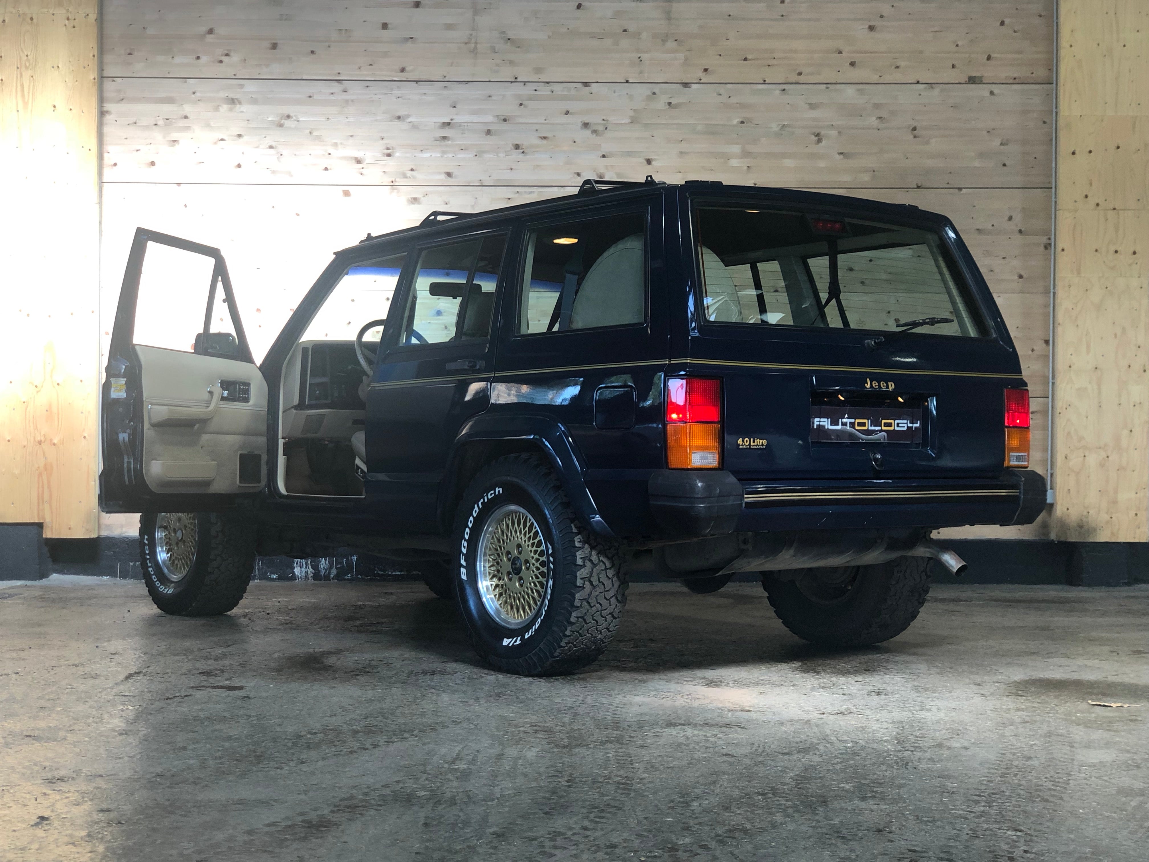 Jeep Cherokee 4.0 Limited BVA