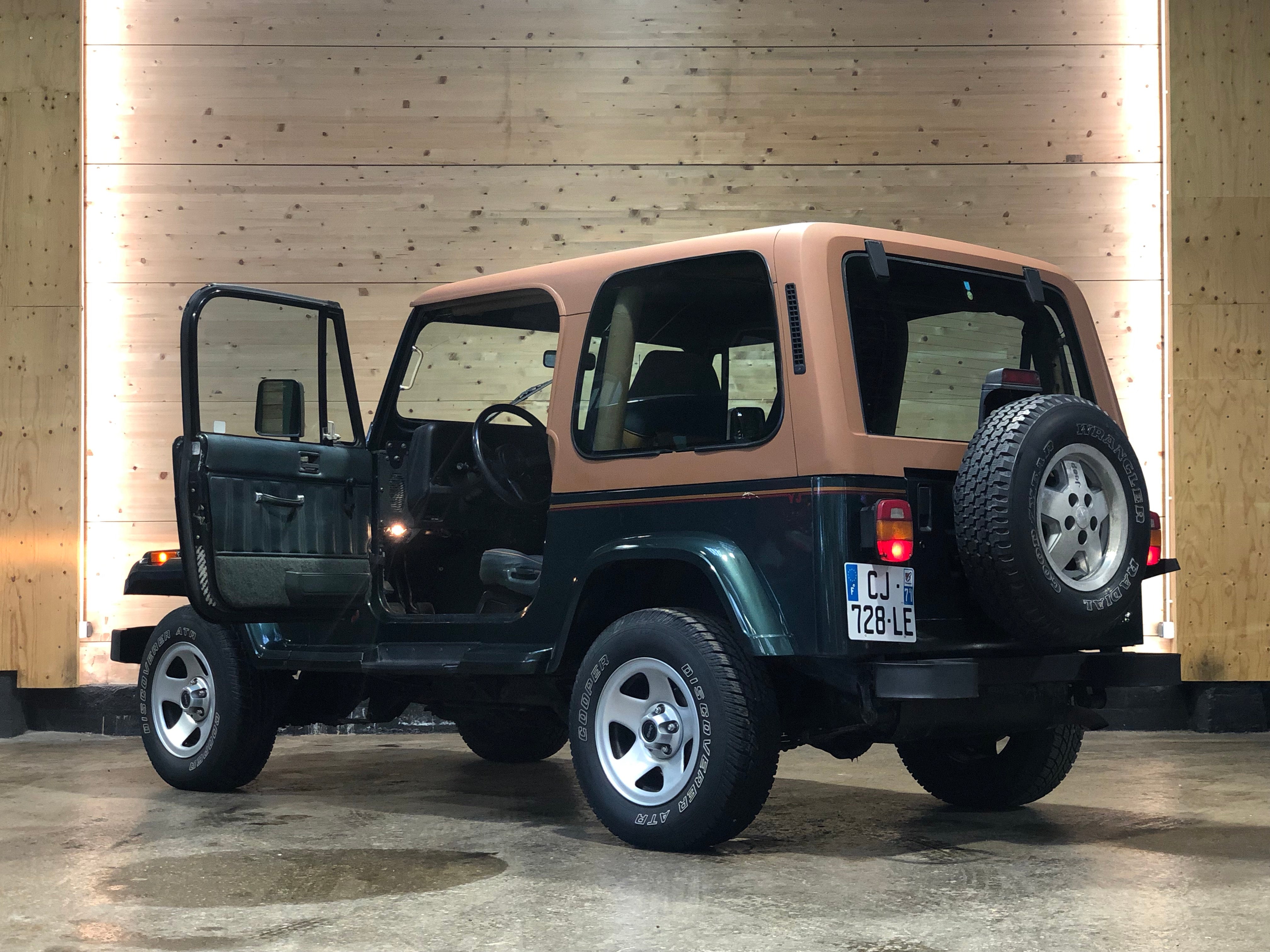 Jeep Wrangler YJ 4.0 Sahara