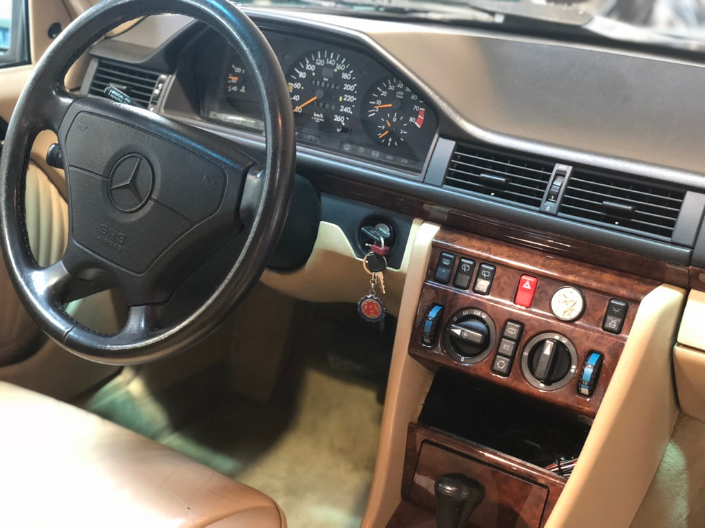 Mercedes 300TE-24 BVA