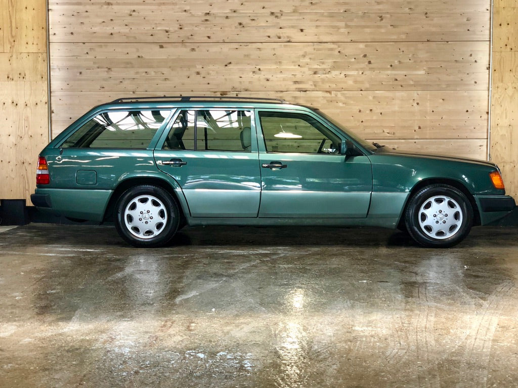 Mercedes 300TE-24 BVA