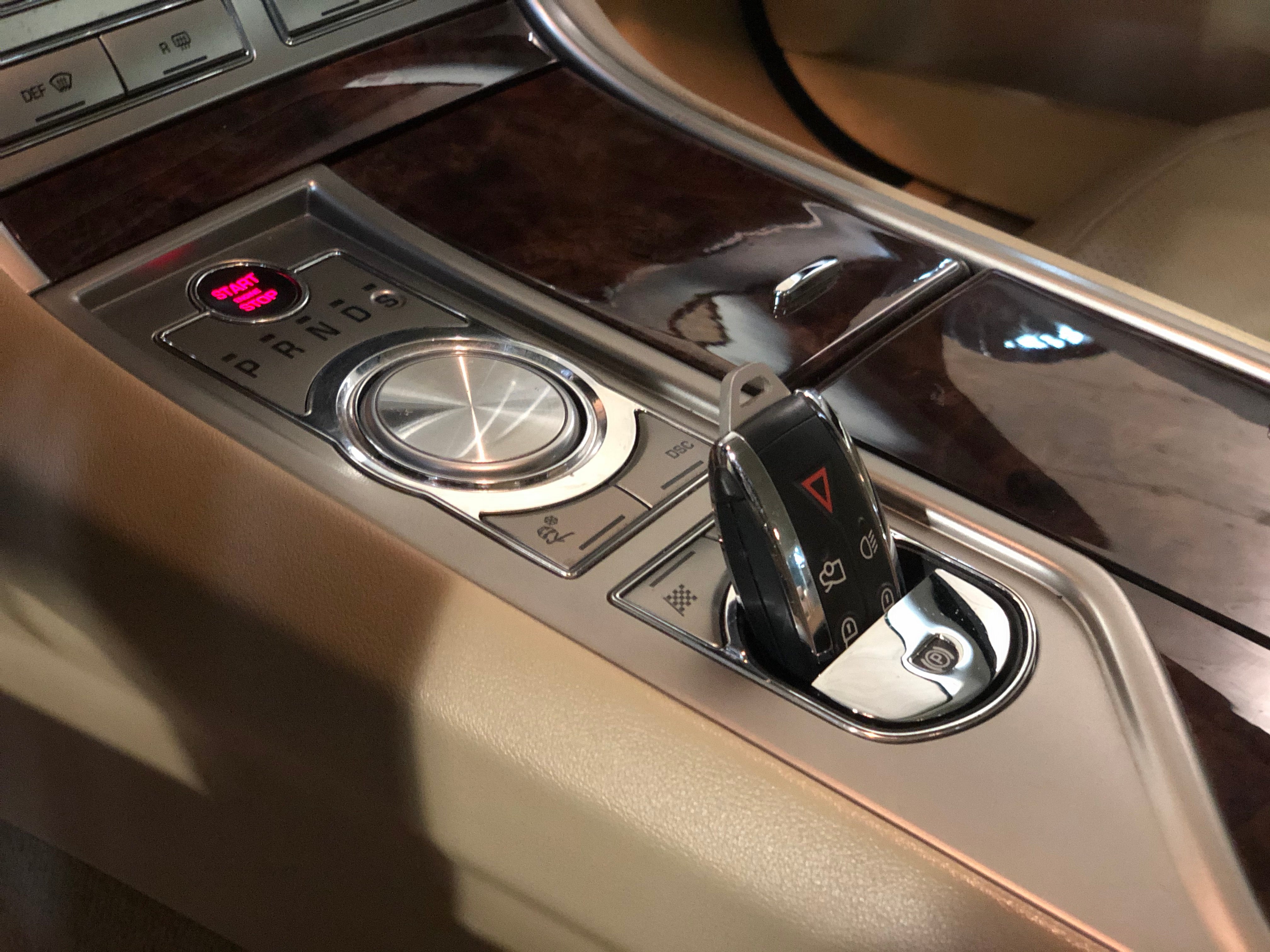 Jaguar XF 3.0d 211ch Luxe Premium