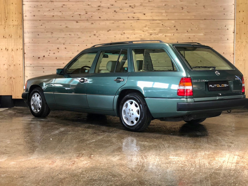 Mercedes 300TE-24 BVA