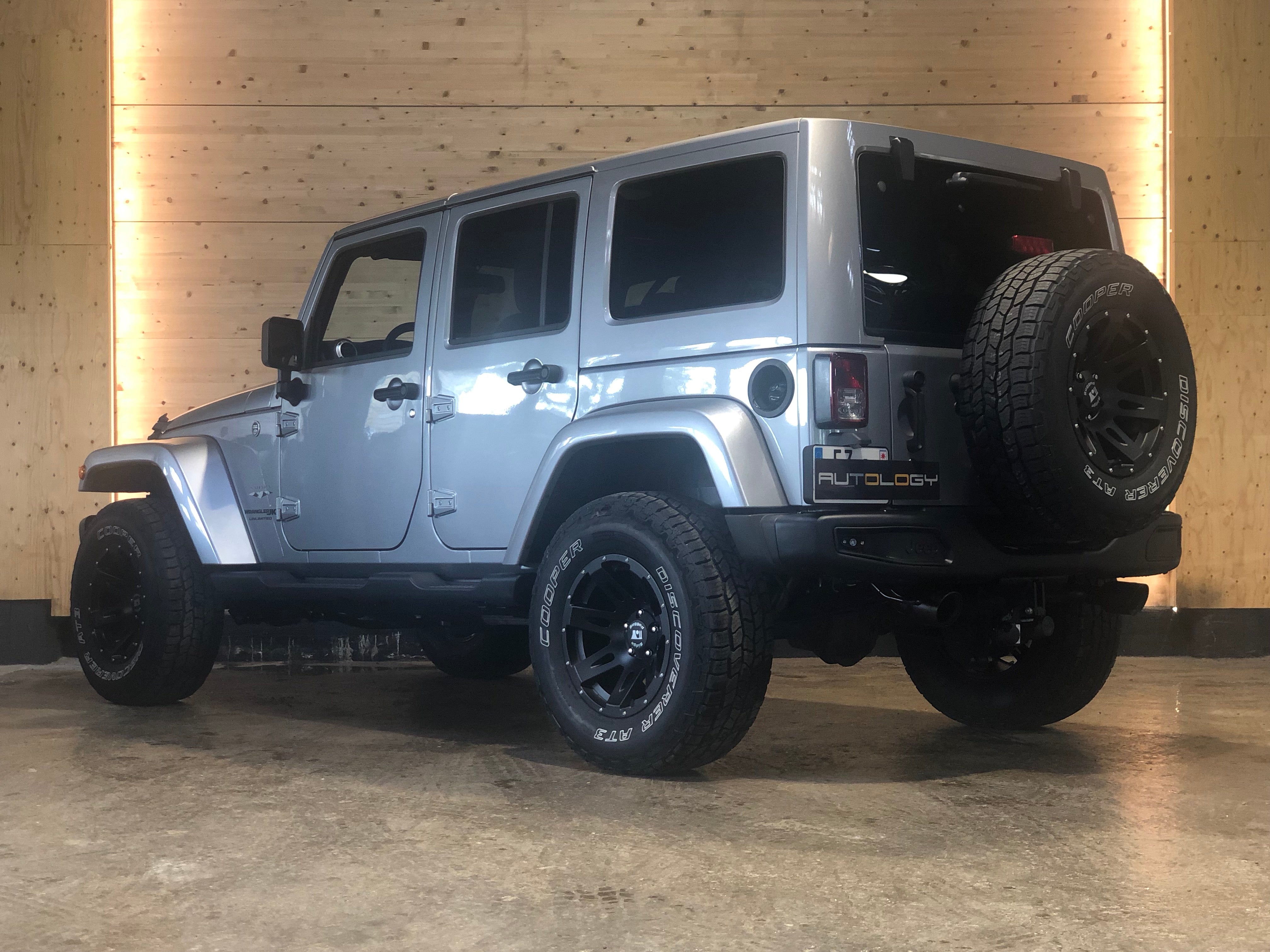 Jeep Wrangler Unlimited V6 3.6 Sahara BVA
