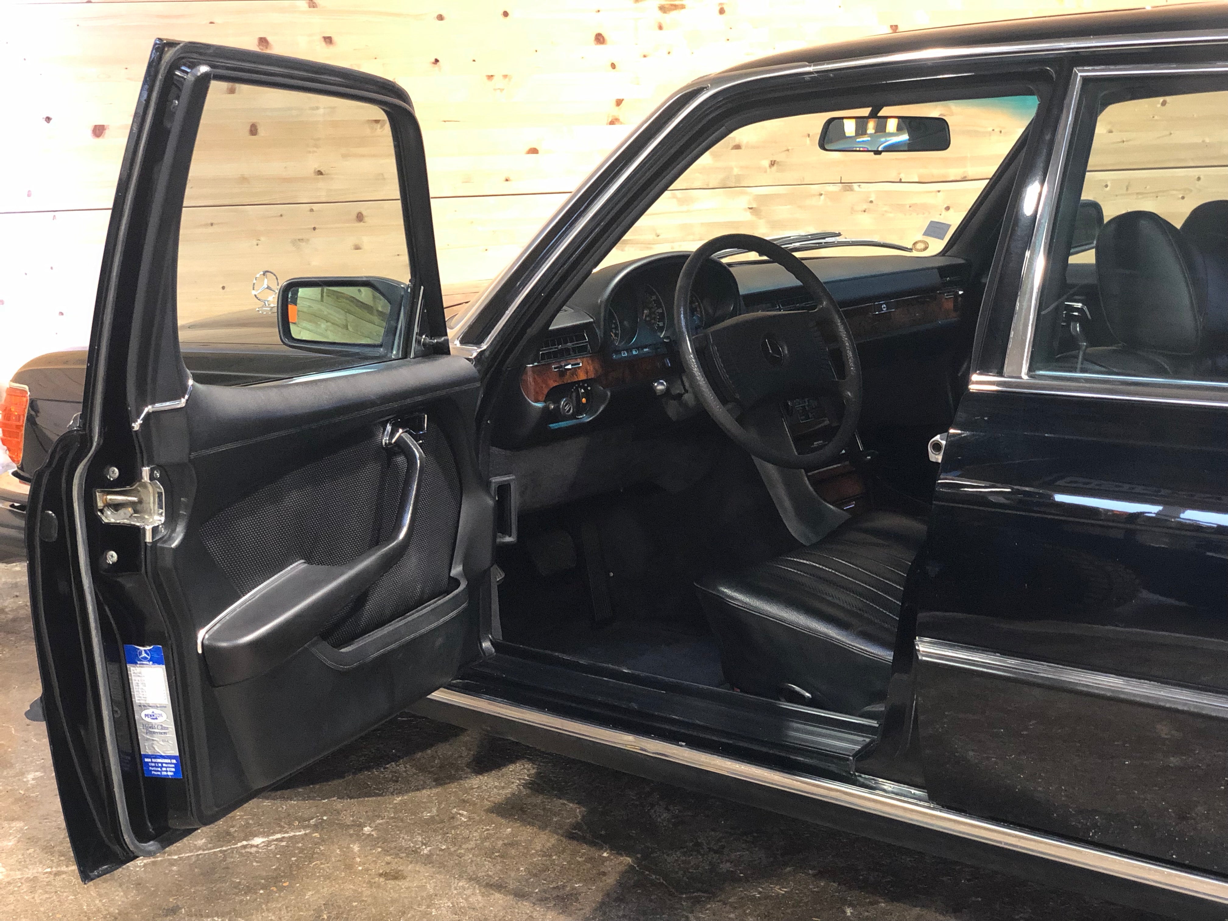 Mercedes 450 SEL 6.9