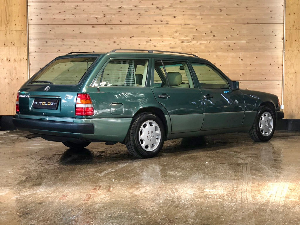Mercedes 300TE-24 BVA