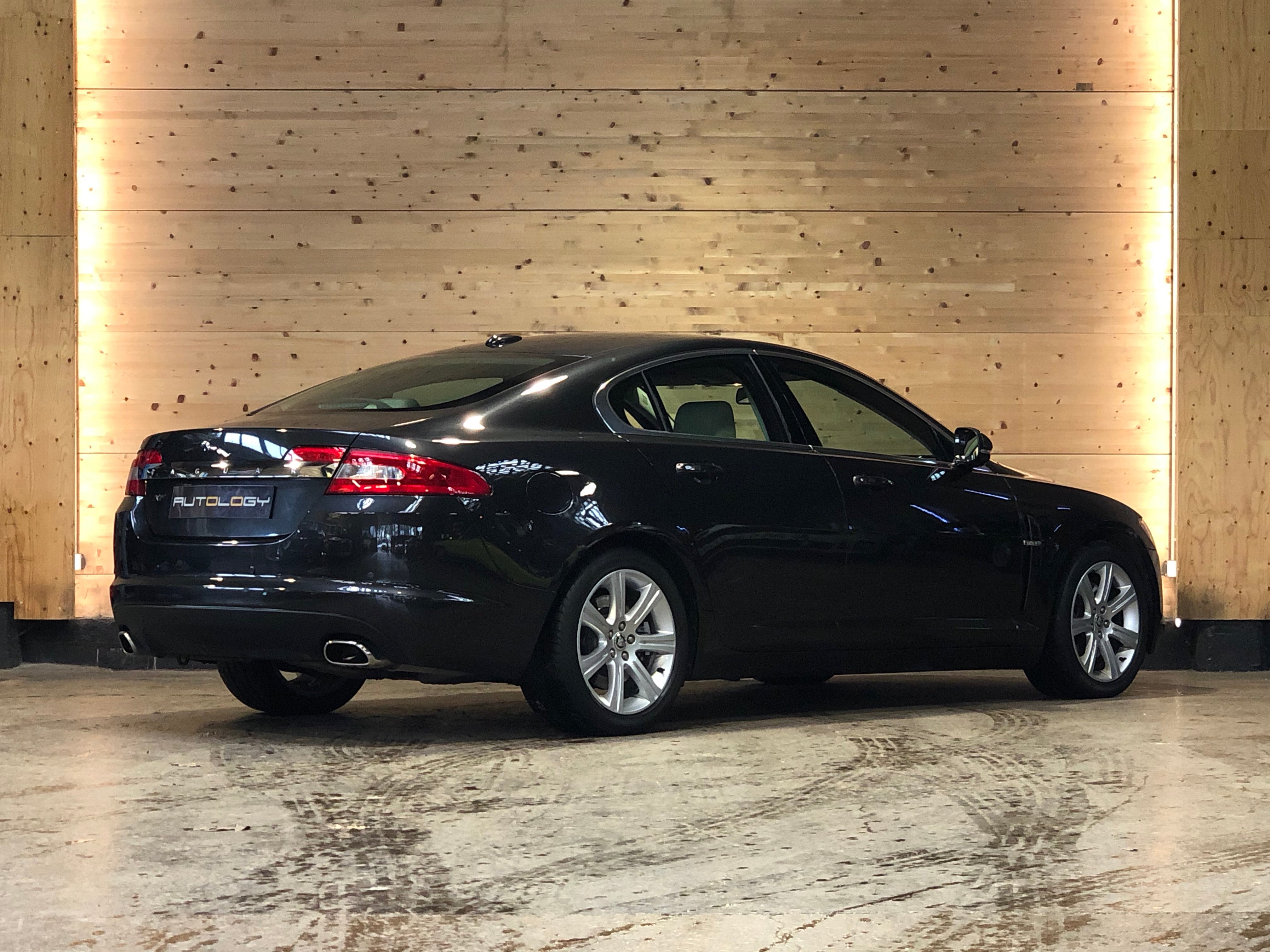 Jaguar XF 3.0d 211ch Luxe Premium