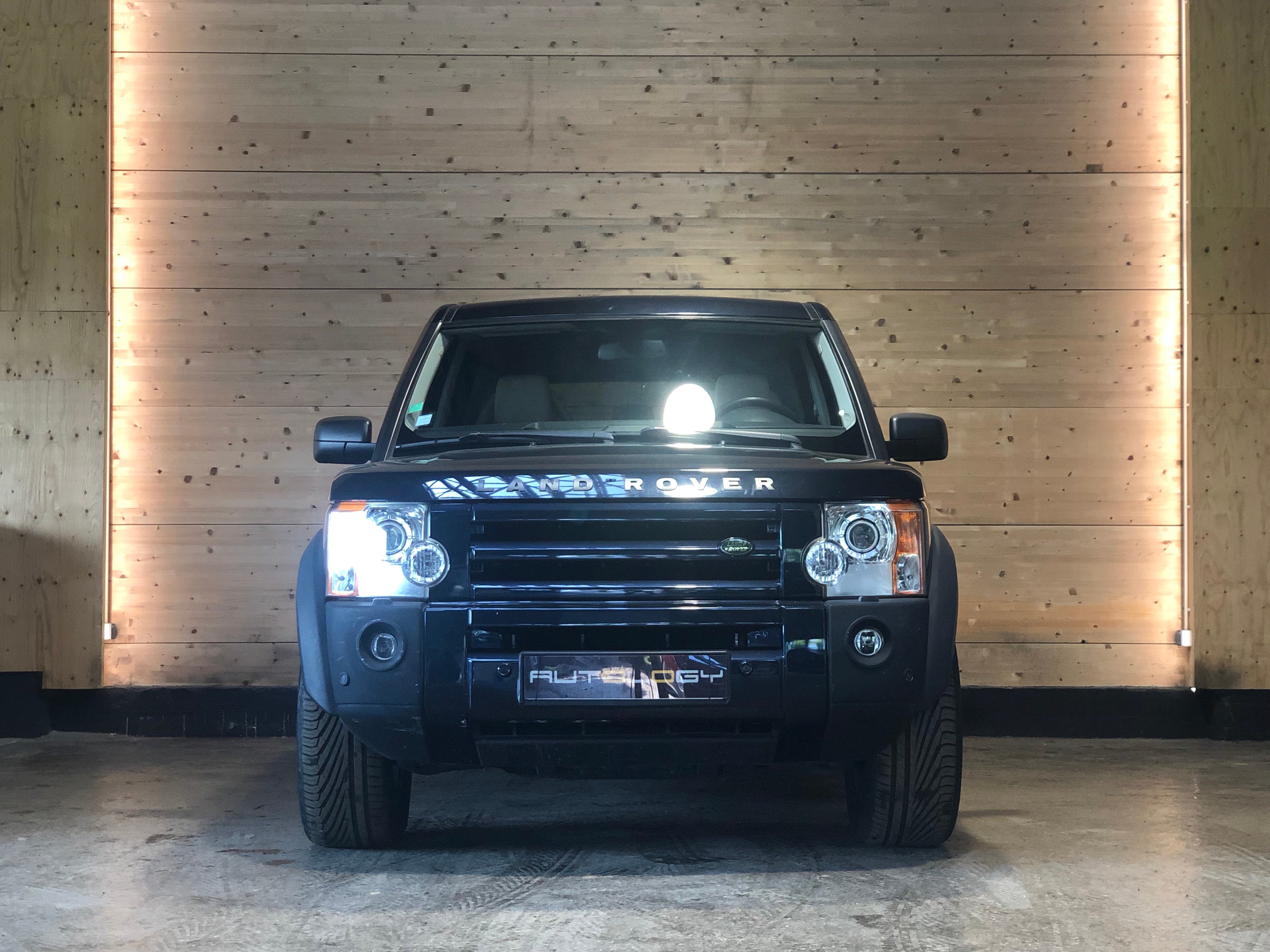 Land Rover Discovery V8 4.4 HSE 7 places