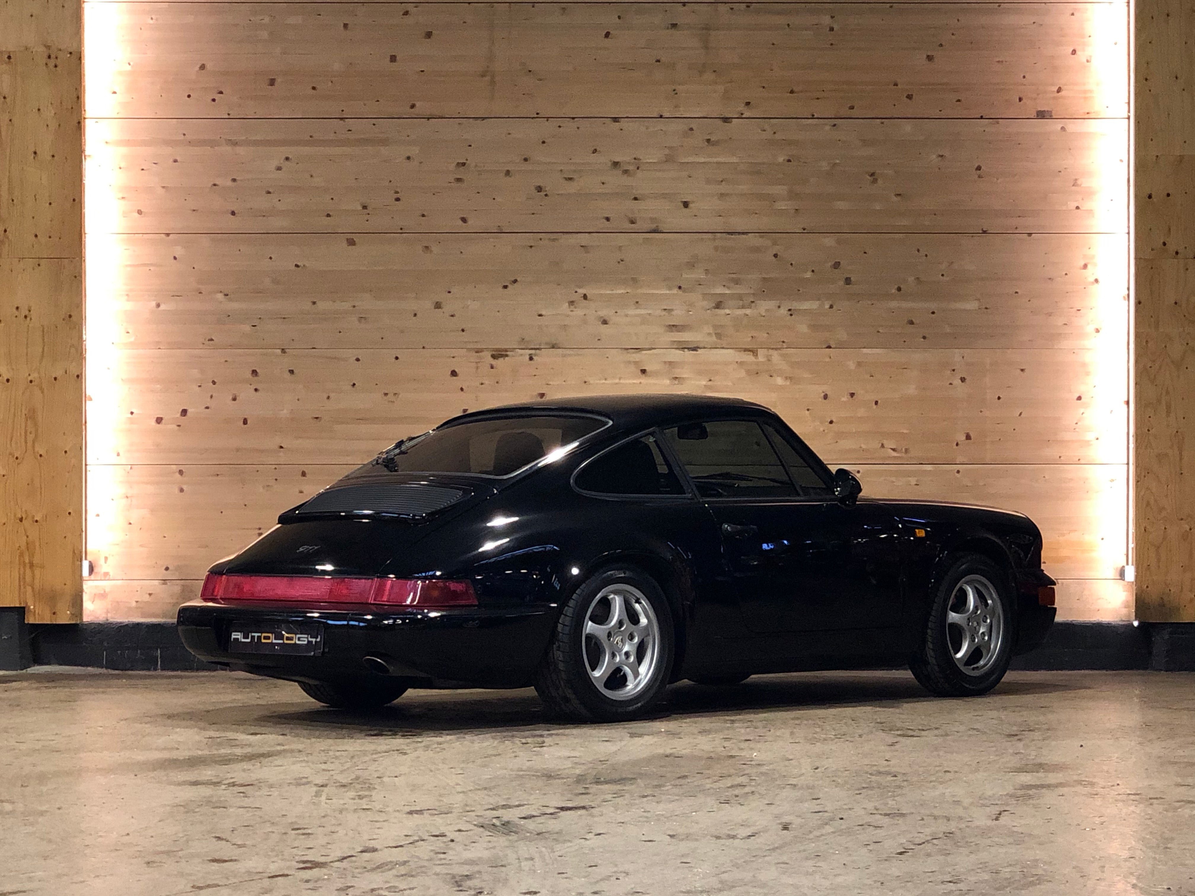 Porsche 964 Carrera 2 Tiptronic