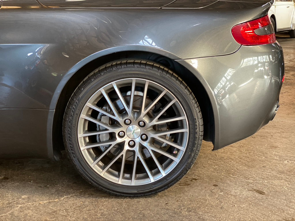 Aston Martin V8 Vantage Volante 4.7 Sportshift