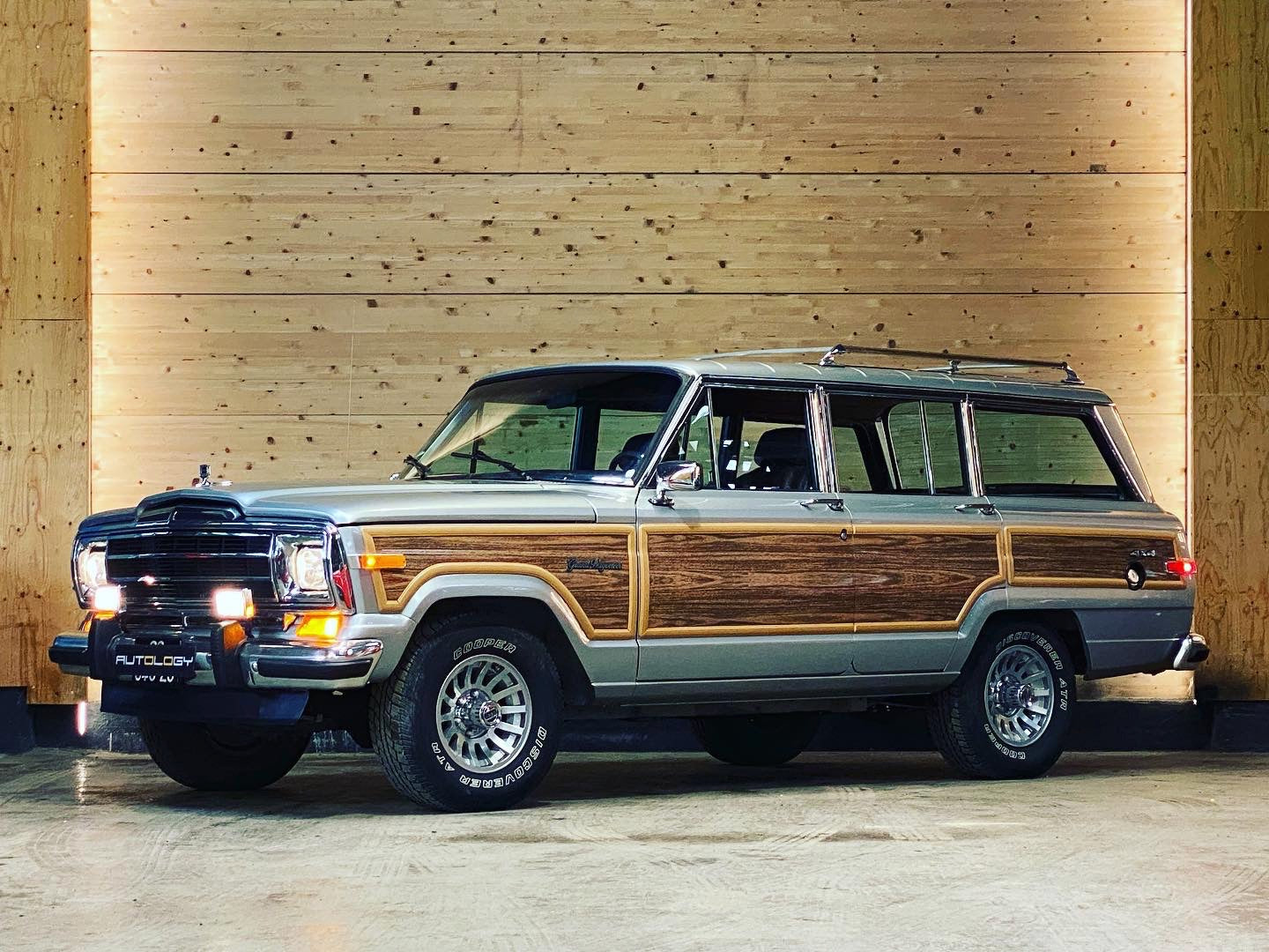 JEEP GRAND WAGONEER “FINAL EDITION”