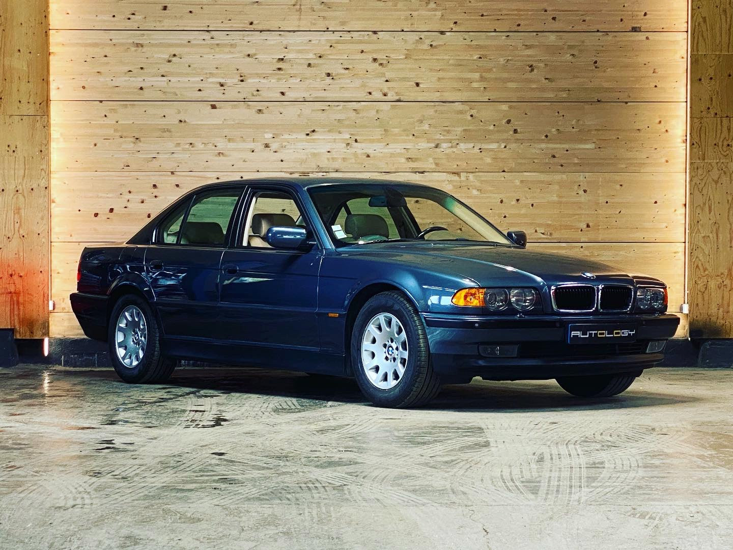 BMW 740iA