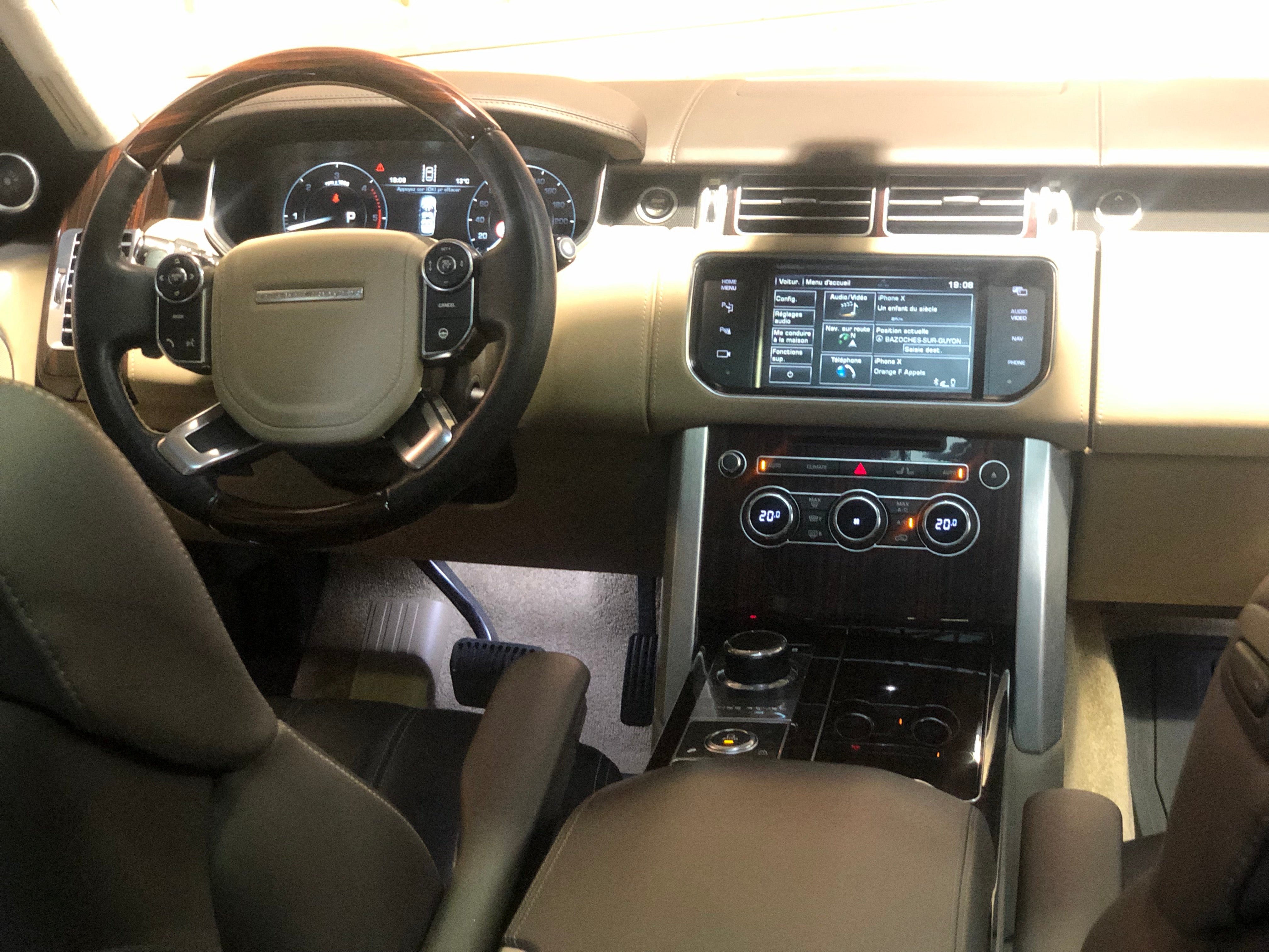 Land Rover Range Rover 4.4 SdV8 Autobiography LWB