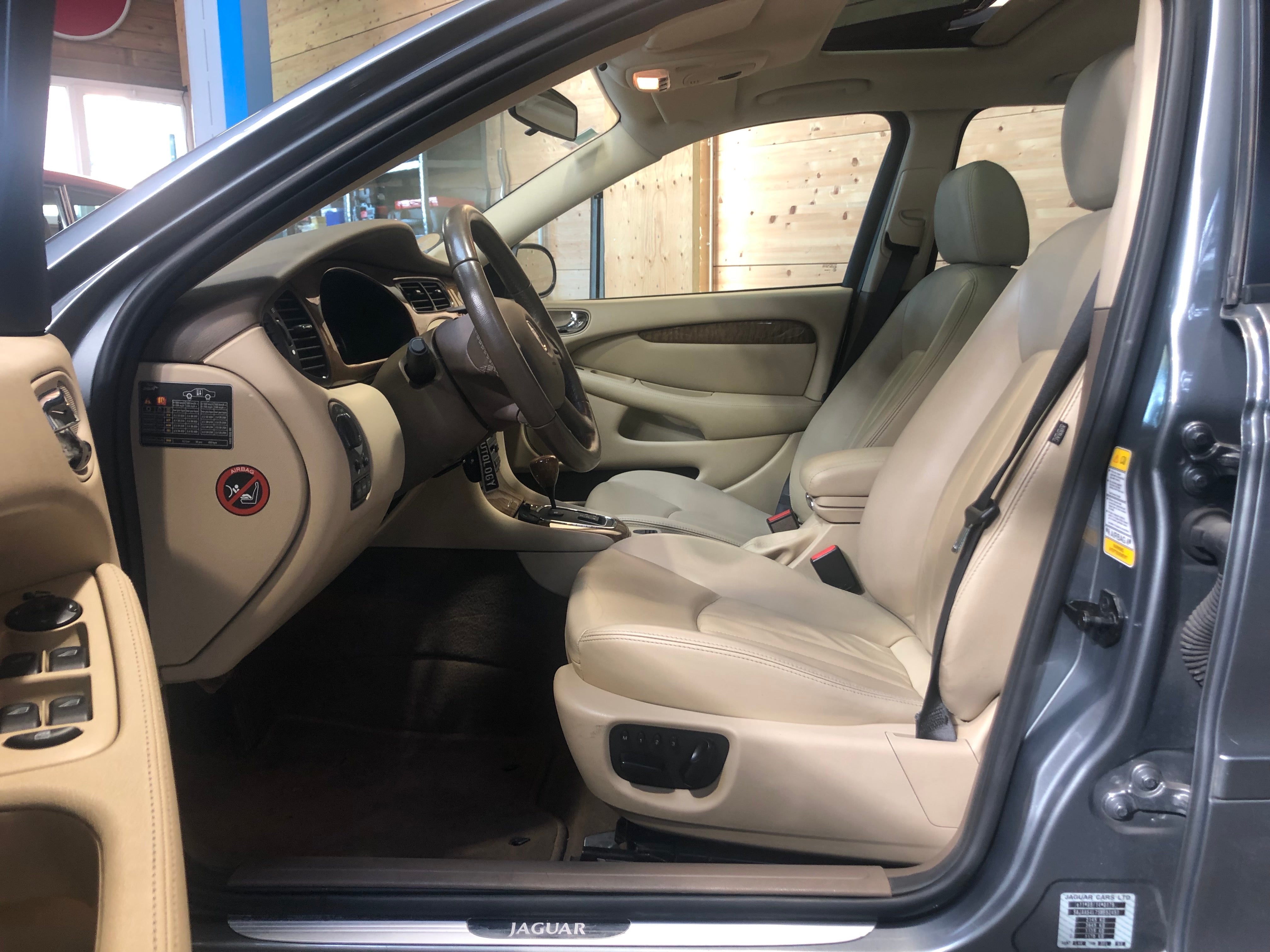 Jaguar X-Type Estate Classique 3.0 V6 AWD