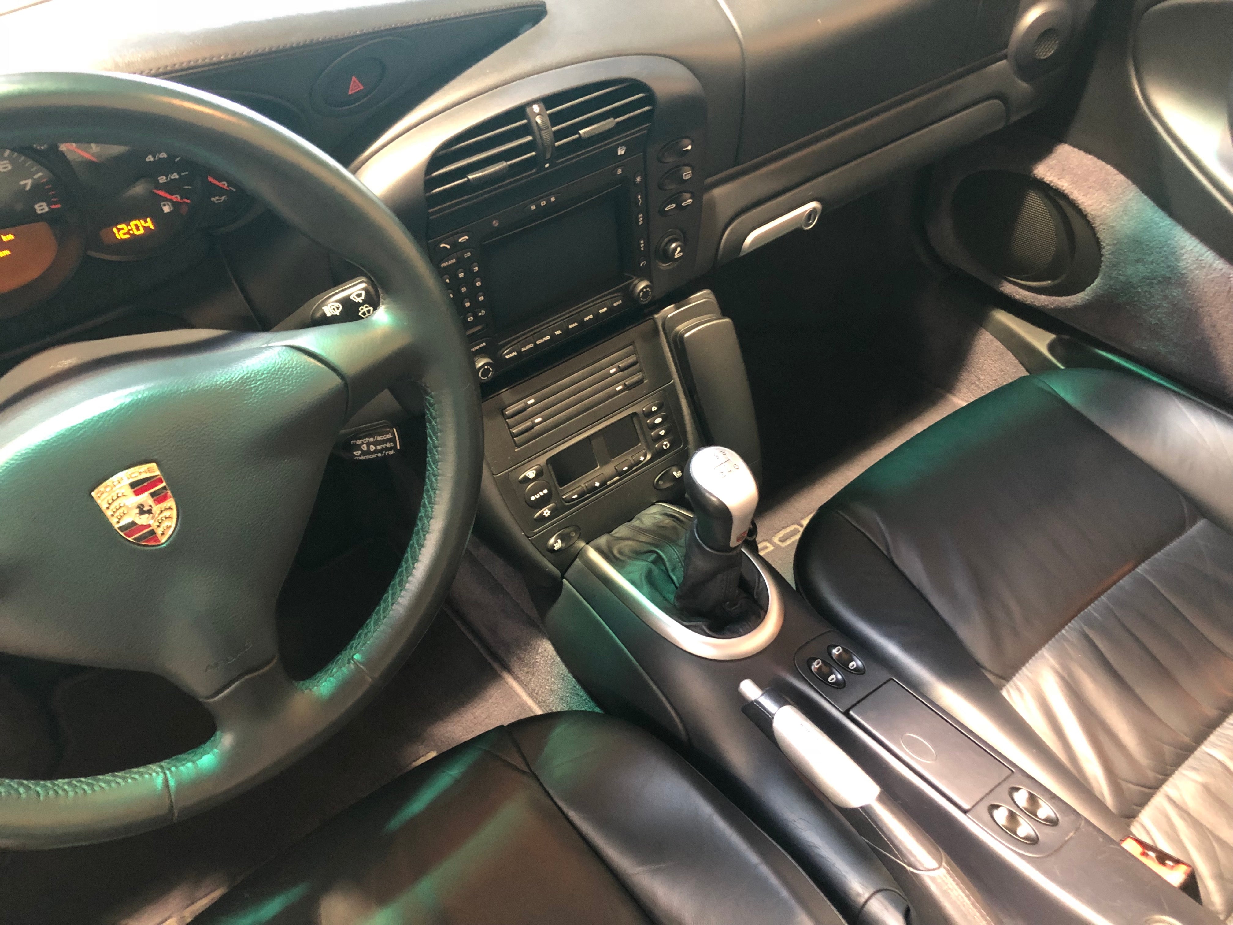 Porsche 996 Carrera 4S Cabriolet BVM6