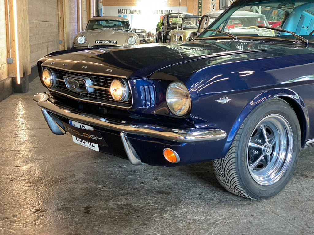 Ford Mustang Fastback V8 289 BVA
