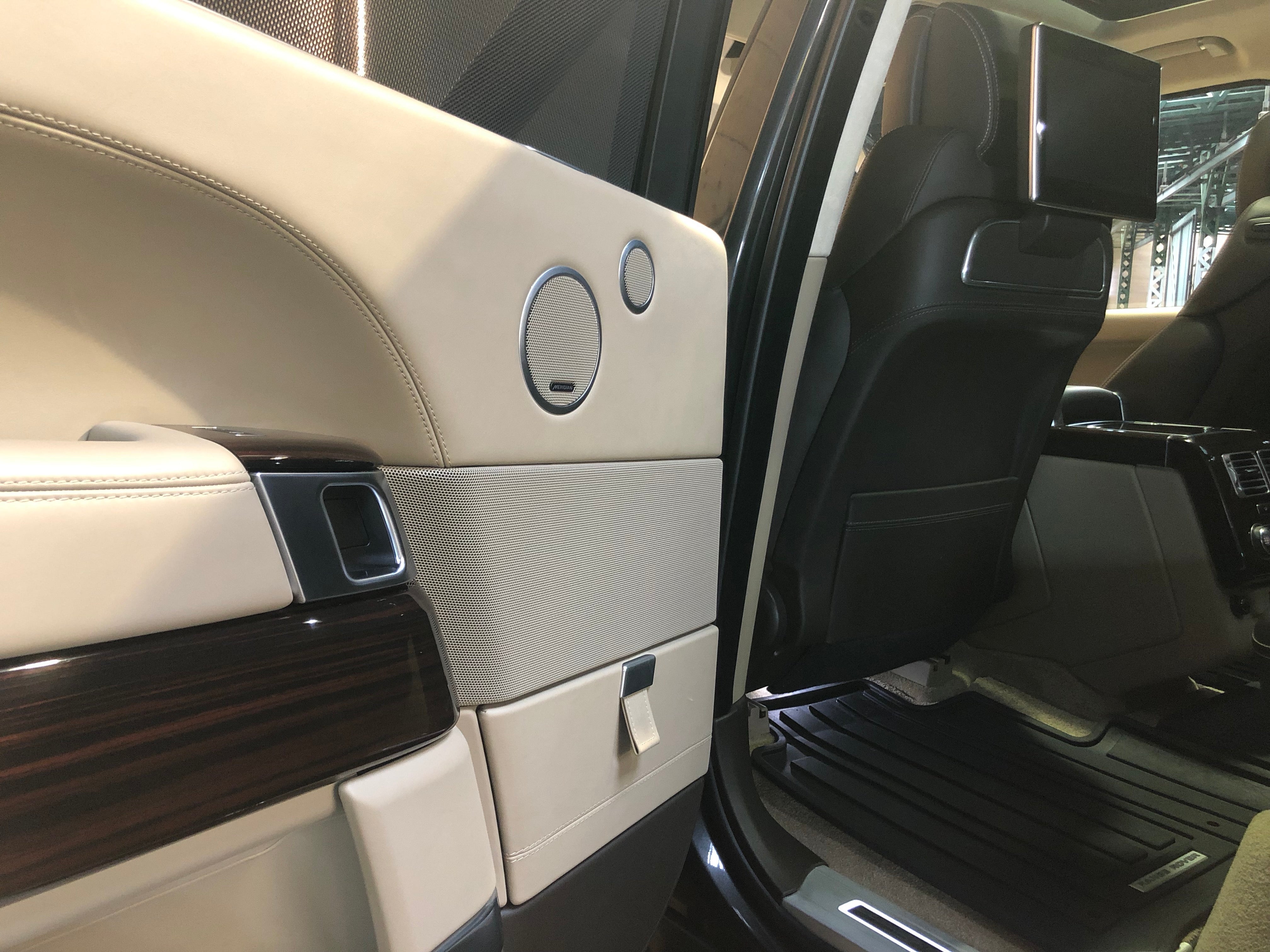 Land Rover Range Rover 4.4 SdV8 Autobiography LWB