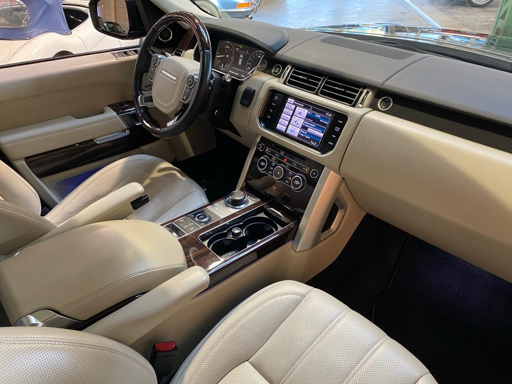 Land Rover Range Rover 4.4 SdV8 Autobiography