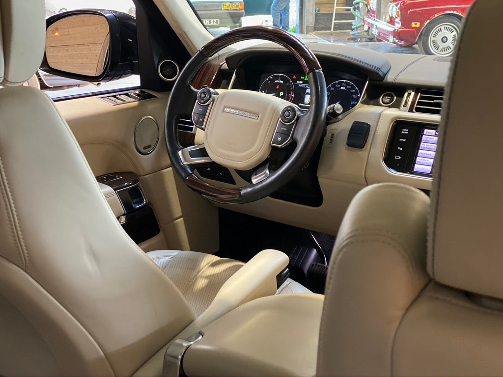 Land Rover Range Rover 4.4 SdV8 Autobiography