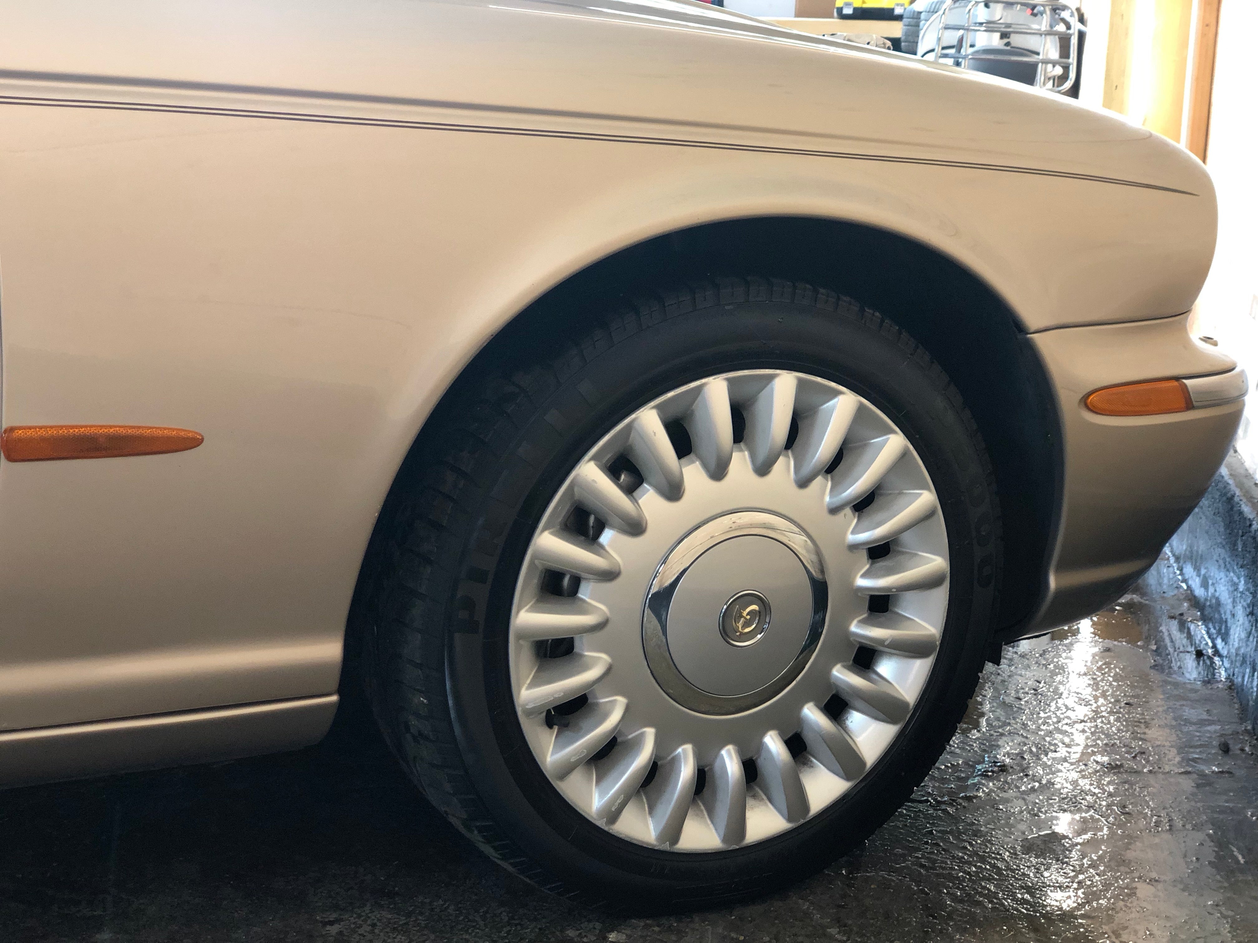 Jaguar XJ Super V8