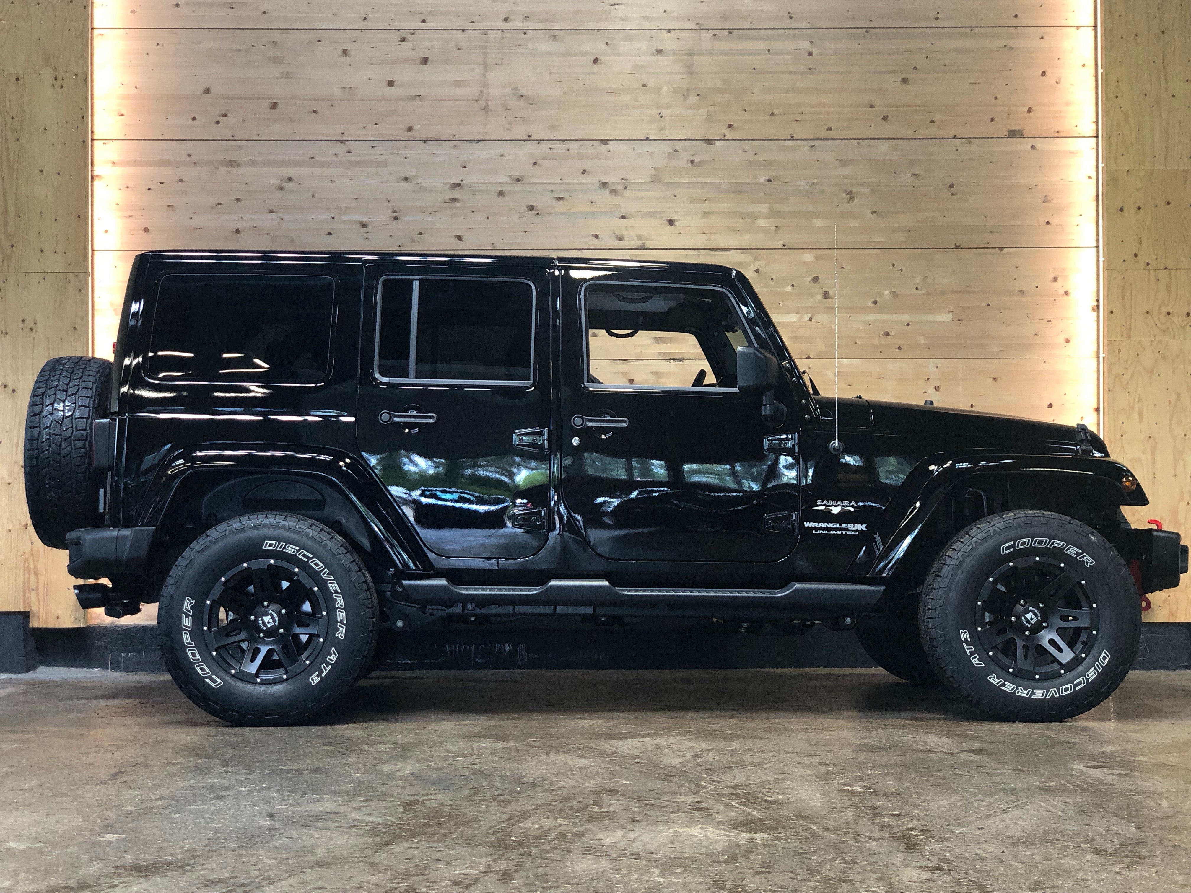 Jeep Wrangler Unlimited V6 3.6 Sahara BVA