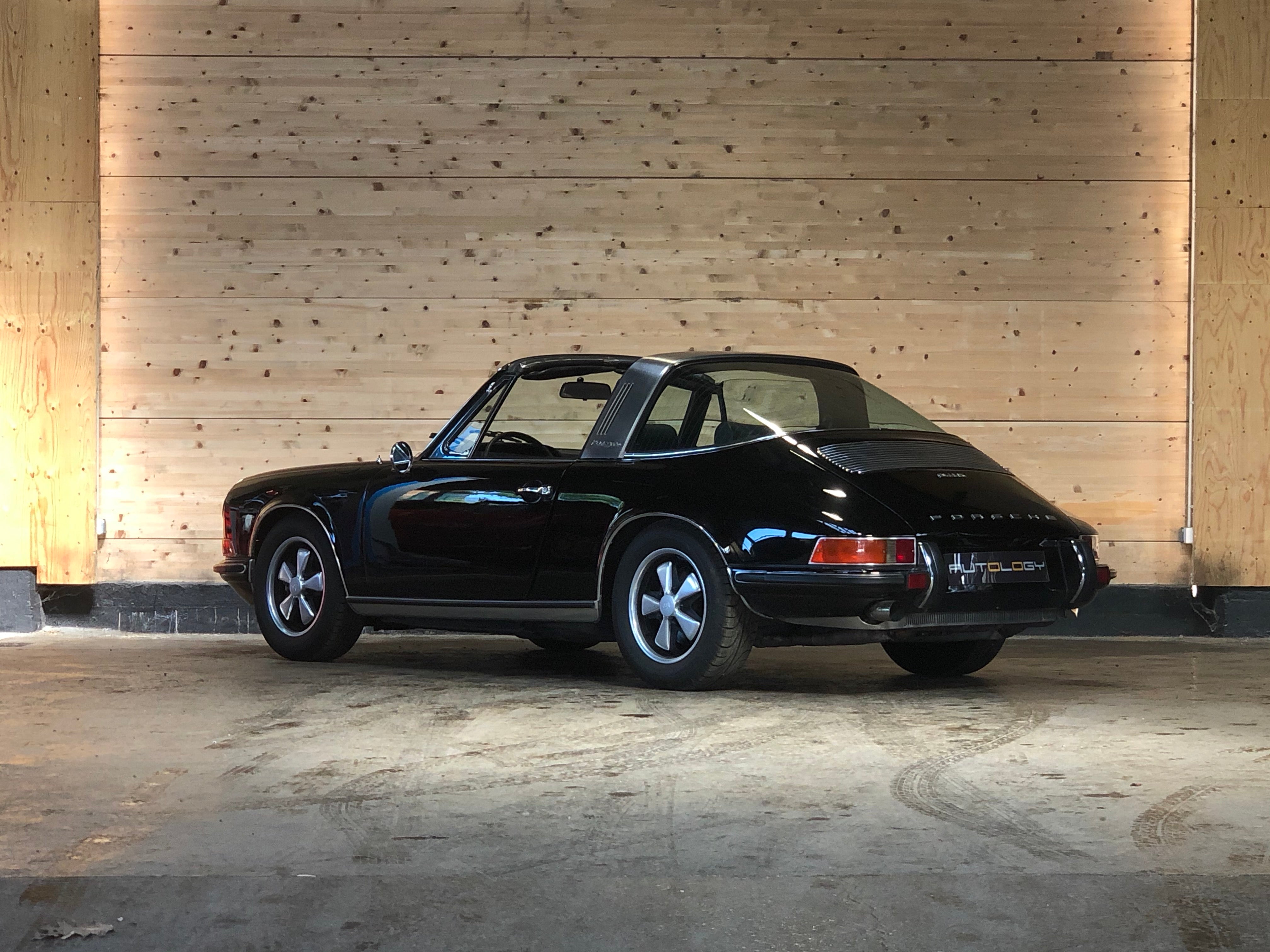Porsche 911 2.2S Targa