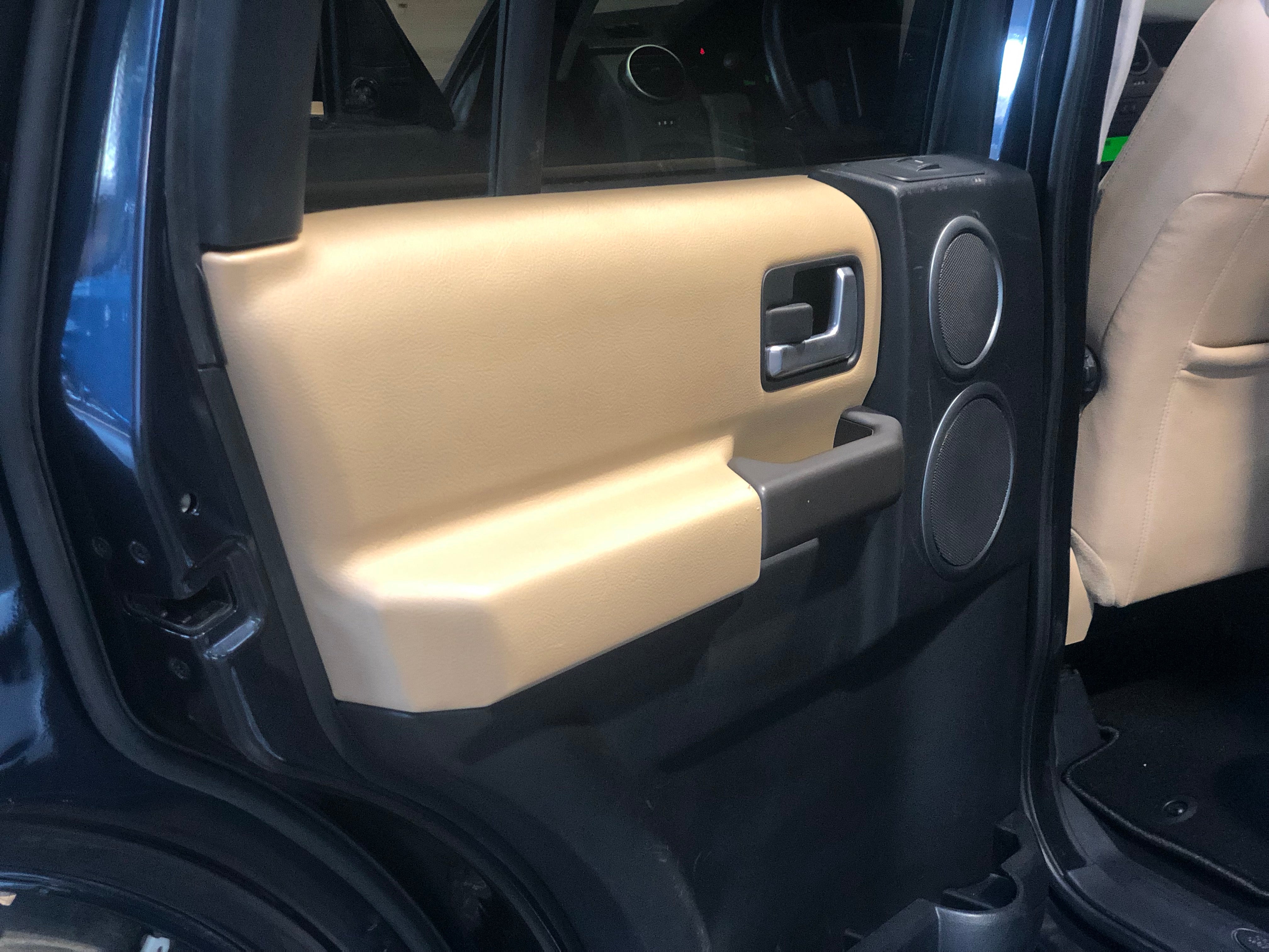 Land Rover Discovery V8 4.4 HSE 7 places