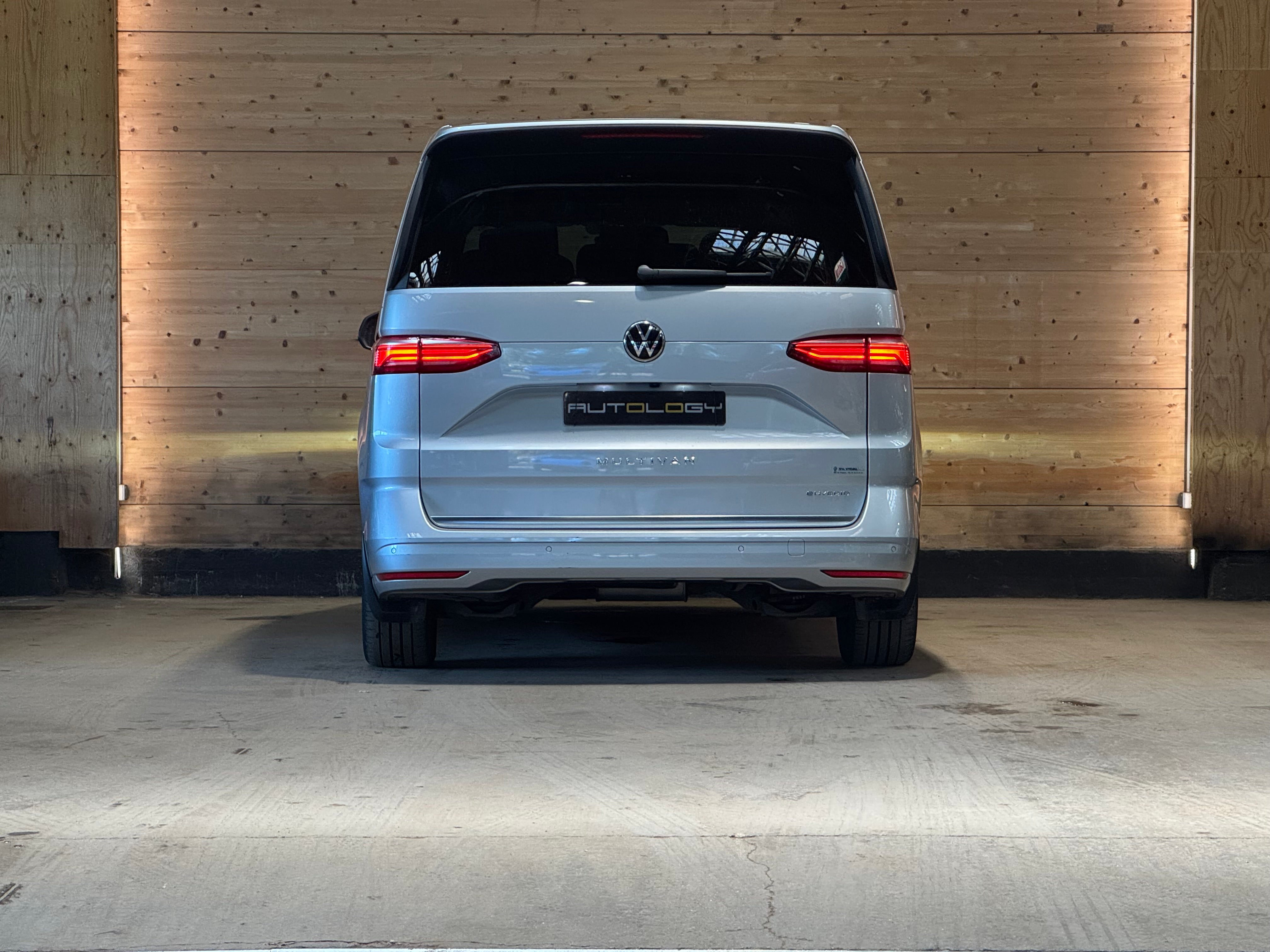 Volkswagen Multivan T7 1.4 TSi eHybrid 218ch Energetic Court