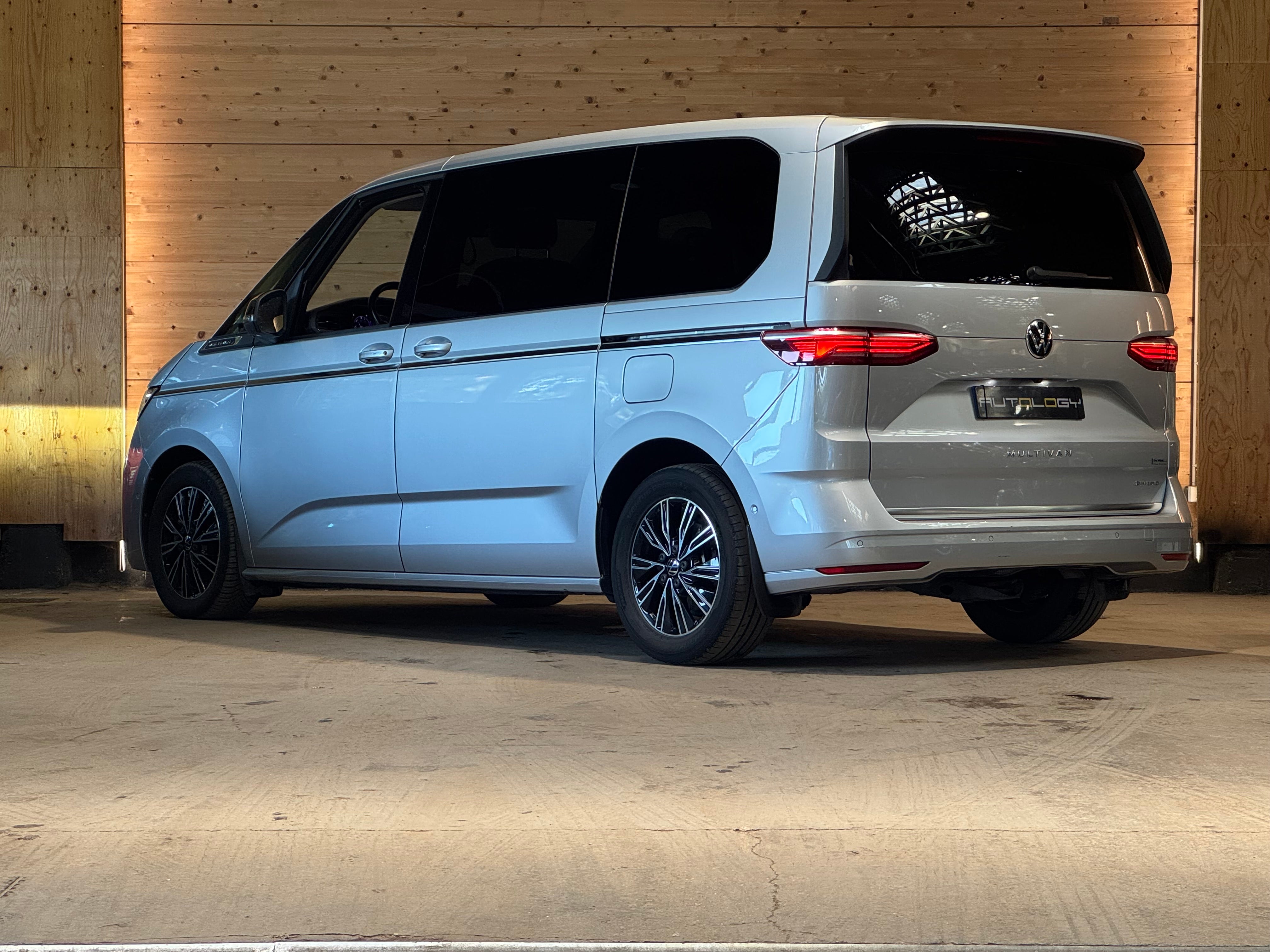 Volkswagen Multivan T7 1.4 TSi eHybrid 218ch Energetic Court