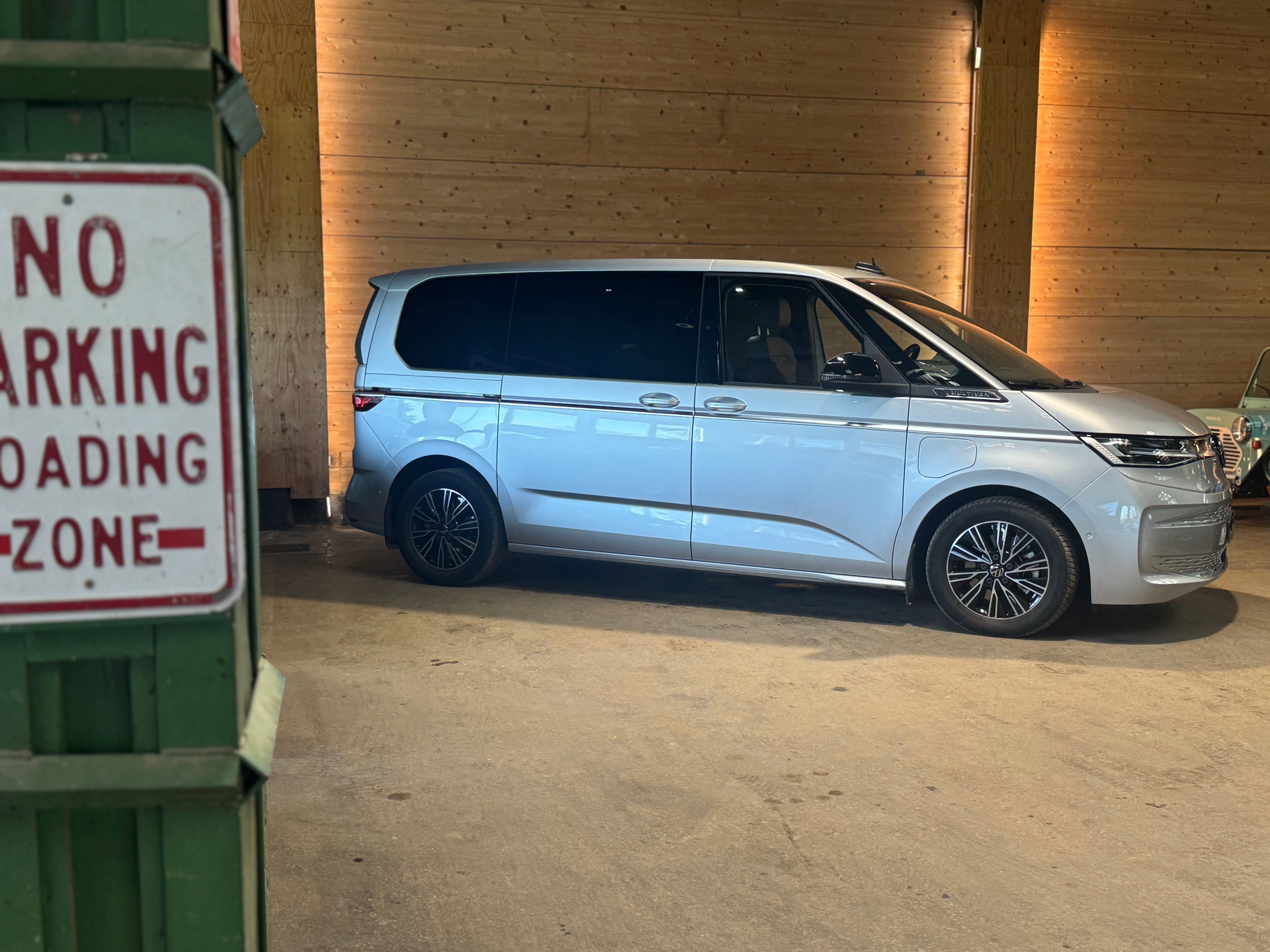 Volkswagen Multivan T7 1.4 TSi eHybrid 218ch Energetic Court