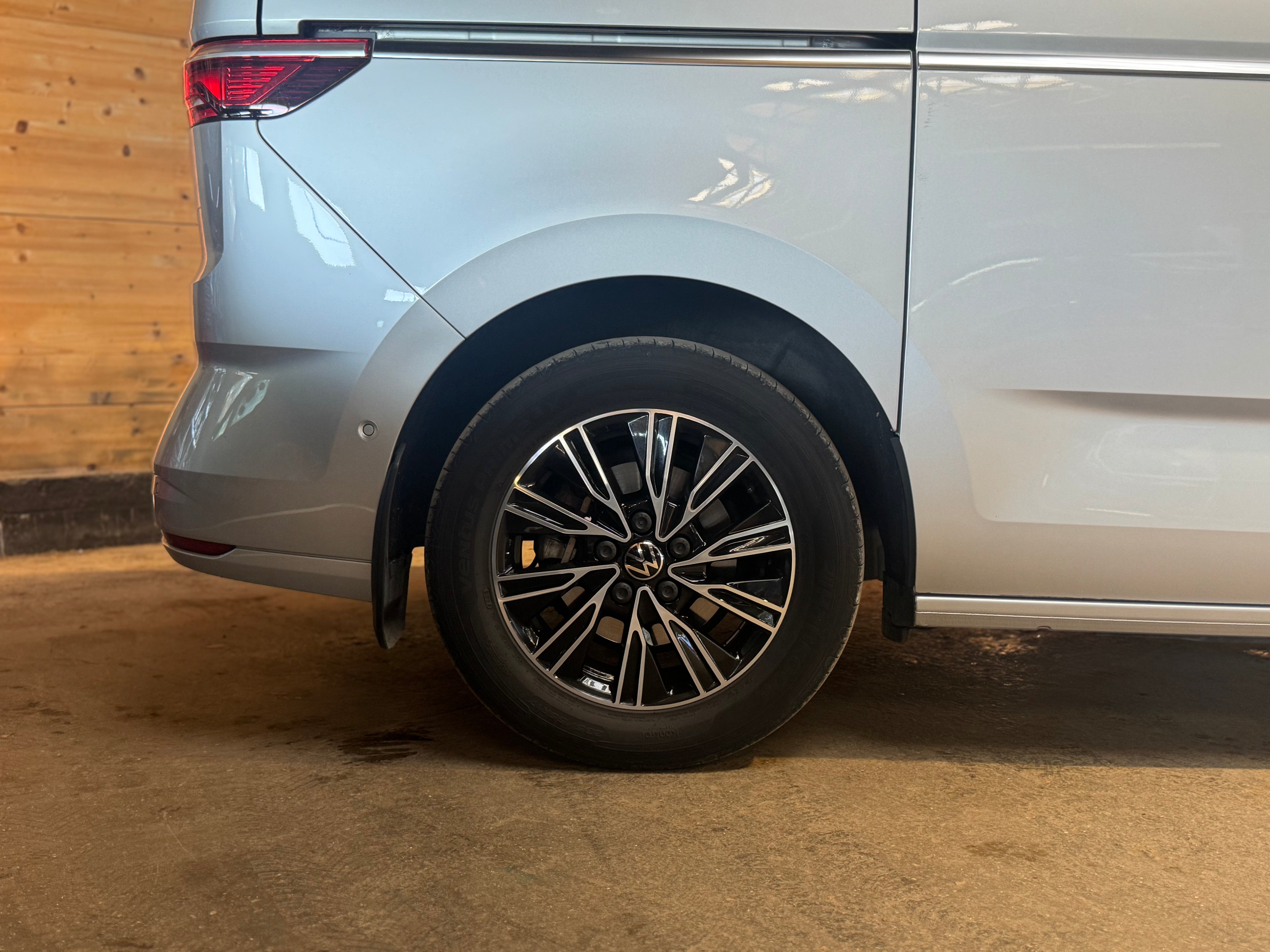 Volkswagen Multivan T7 1.4 TSi eHybrid 218ch Energetic Court