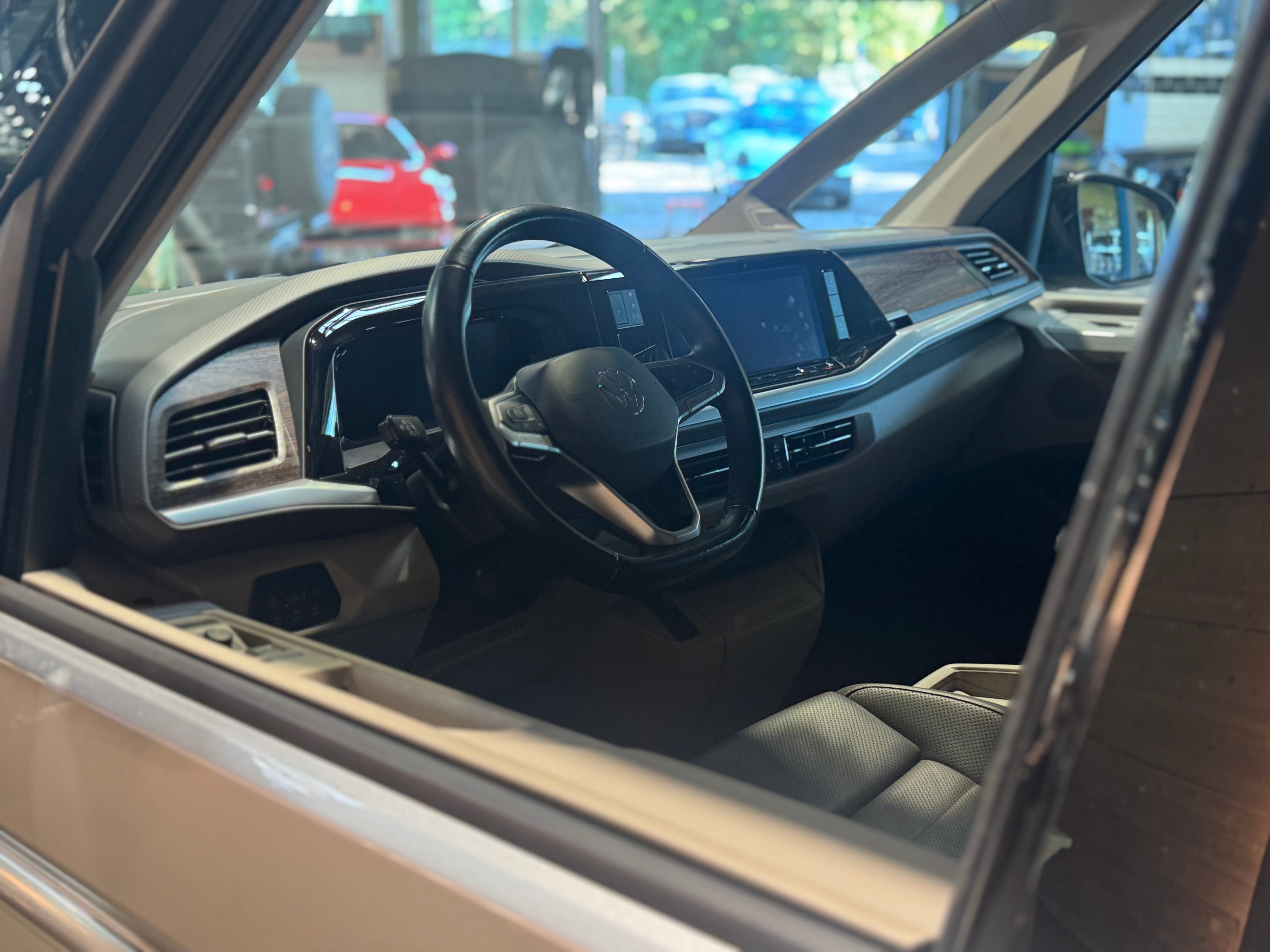 Volkswagen Multivan T7 1.4 TSi eHybrid 218ch Energetic Court