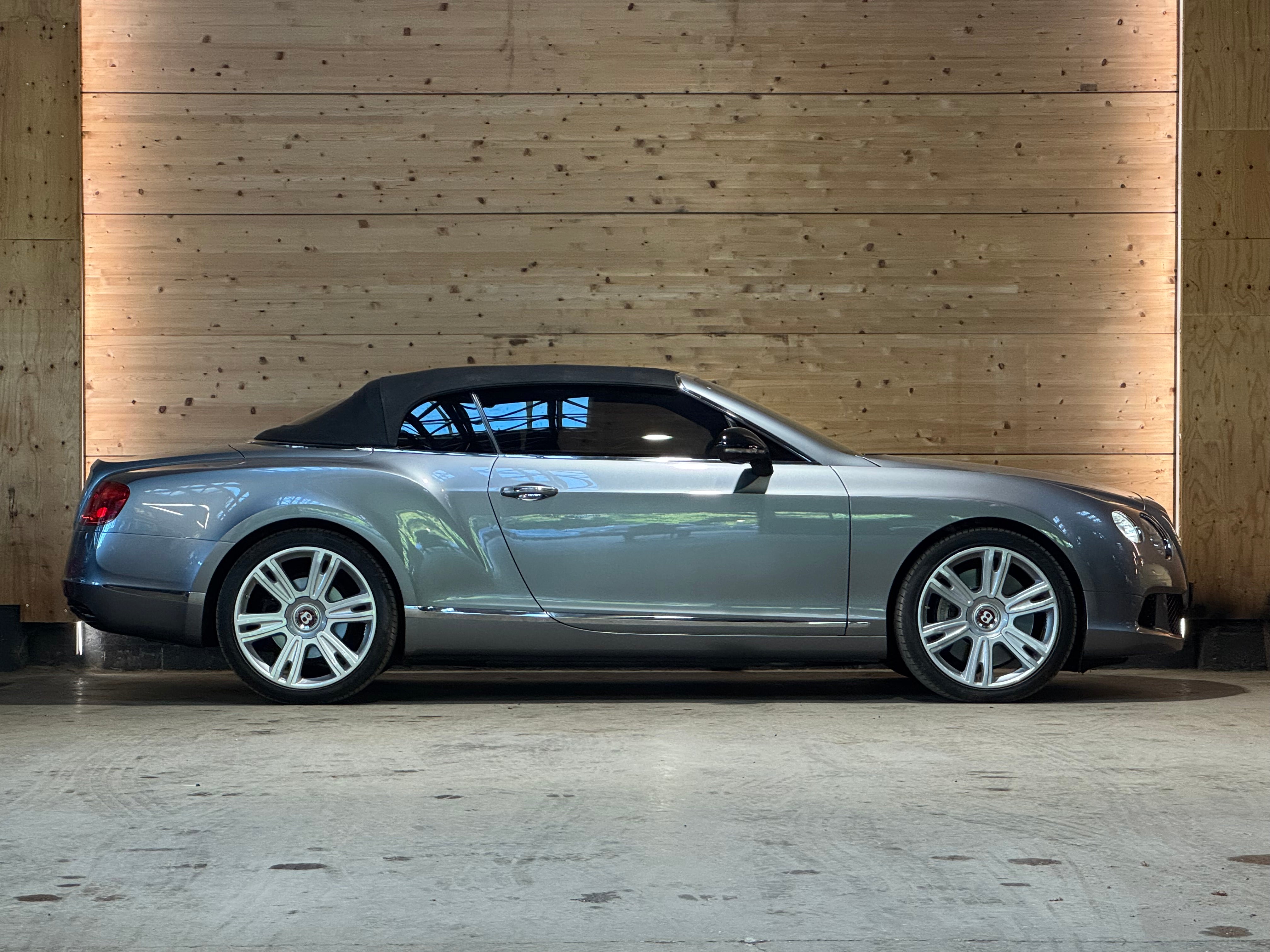 Bentley Continental GTC W12 - 575ch