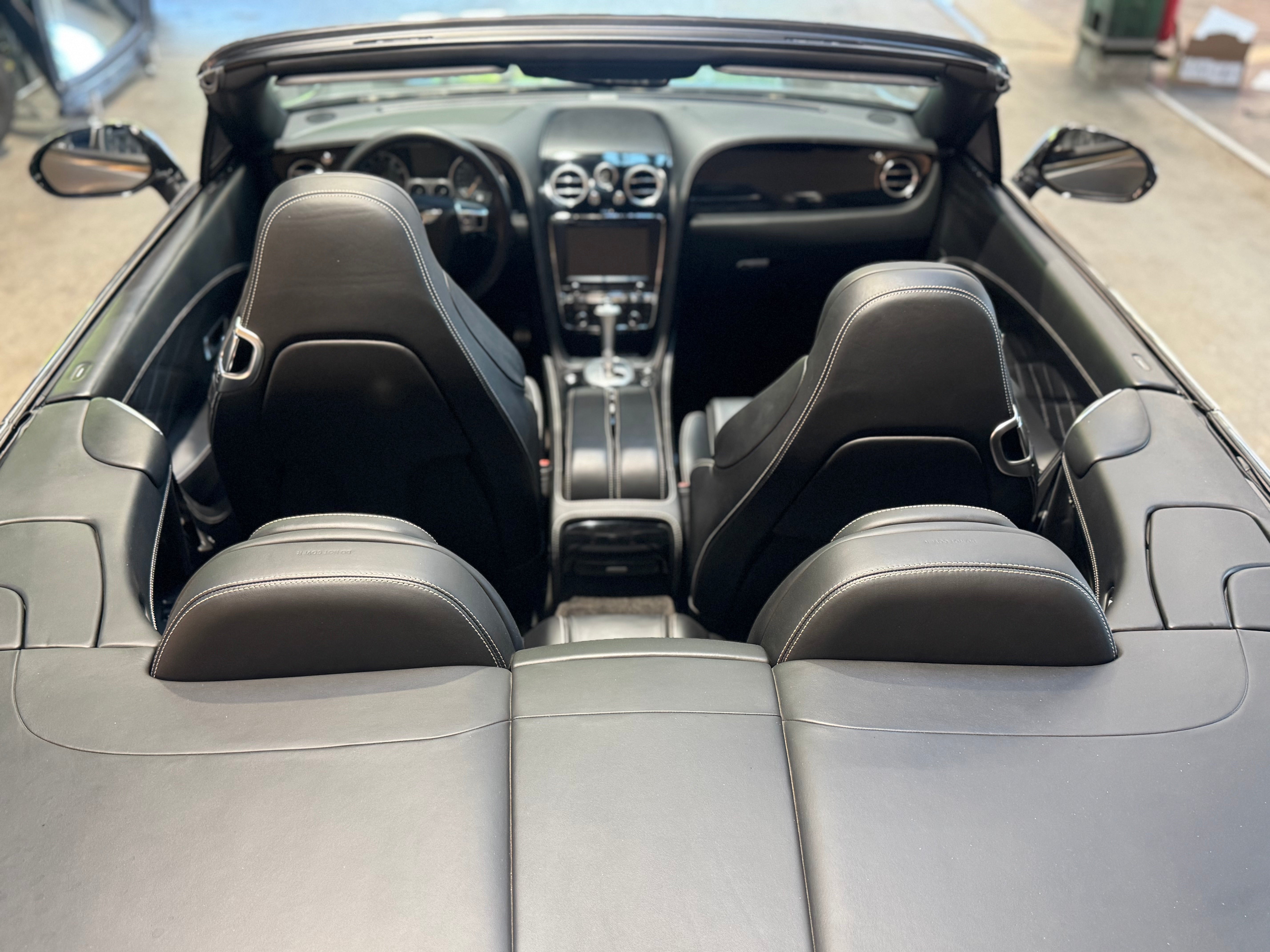 Bentley Continental GTC W12 - 575ch