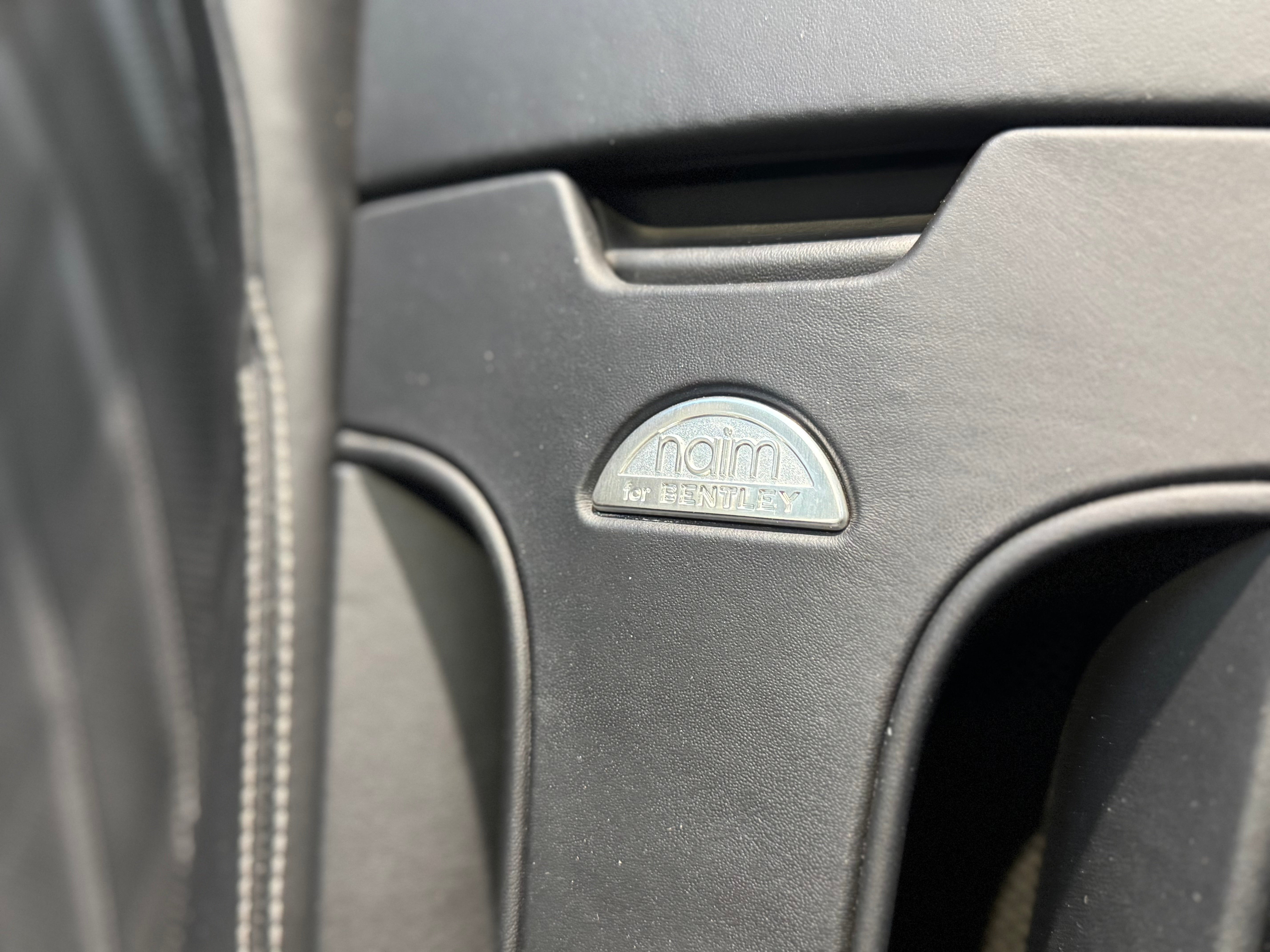 Bentley Continental GTC W12 - 575ch